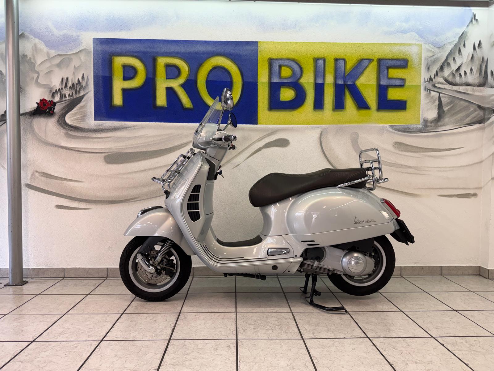 PIAGGIO Vespa GTS 300 i.e.Touring-image-4