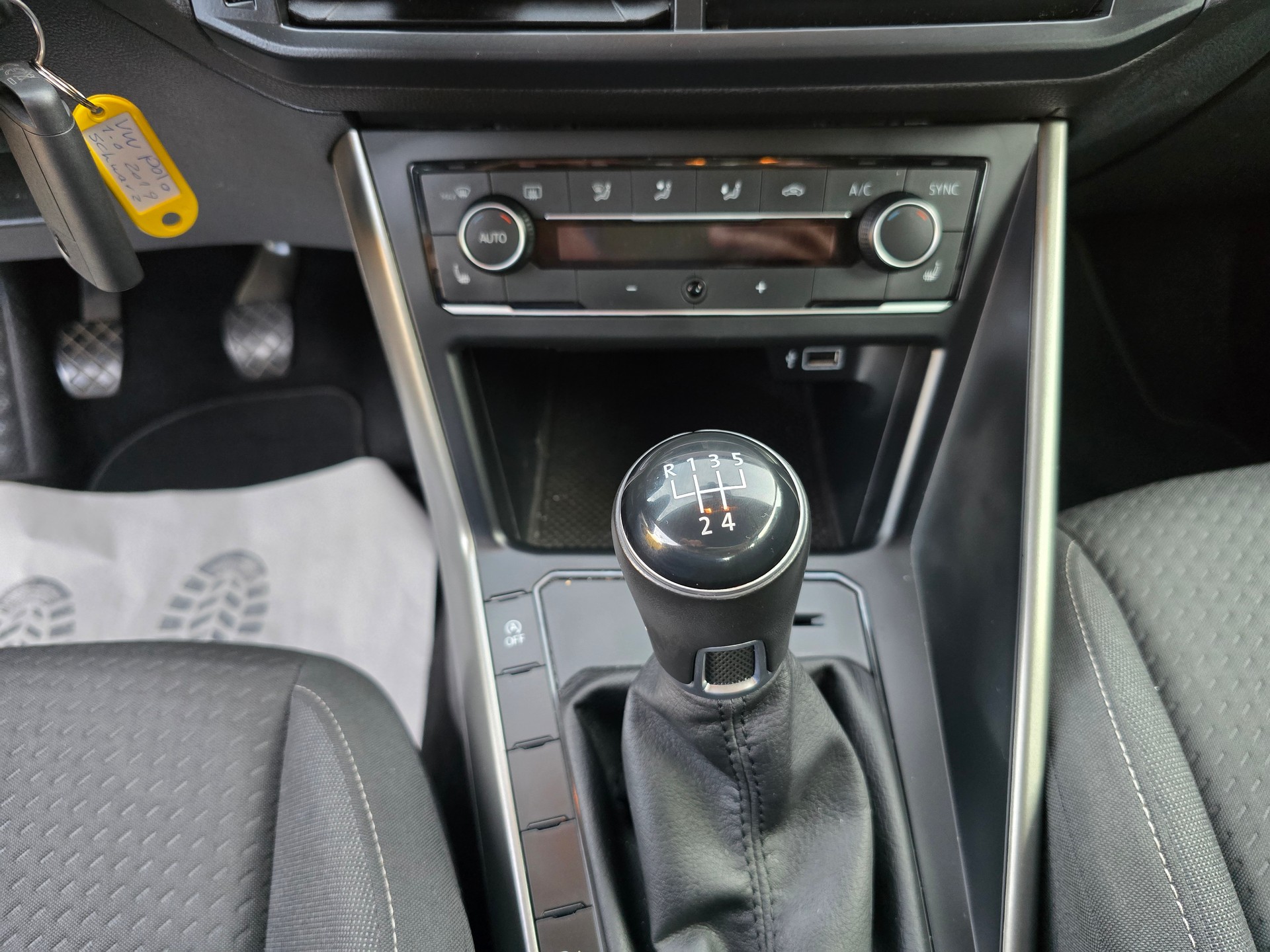 VW Polo 1.0 TSI BMT Trendline-image-20