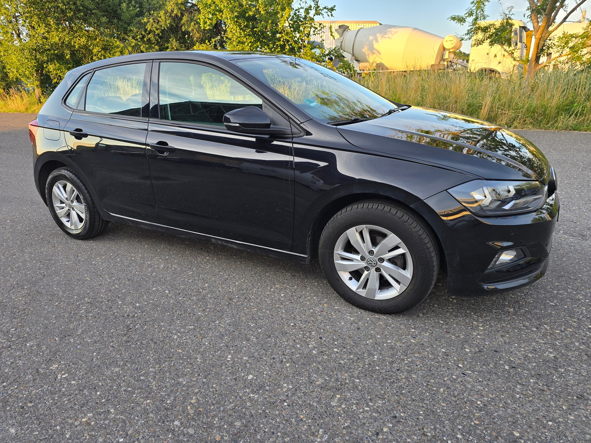 VW Polo 1.0 TSI BMT Trendline-image-1
