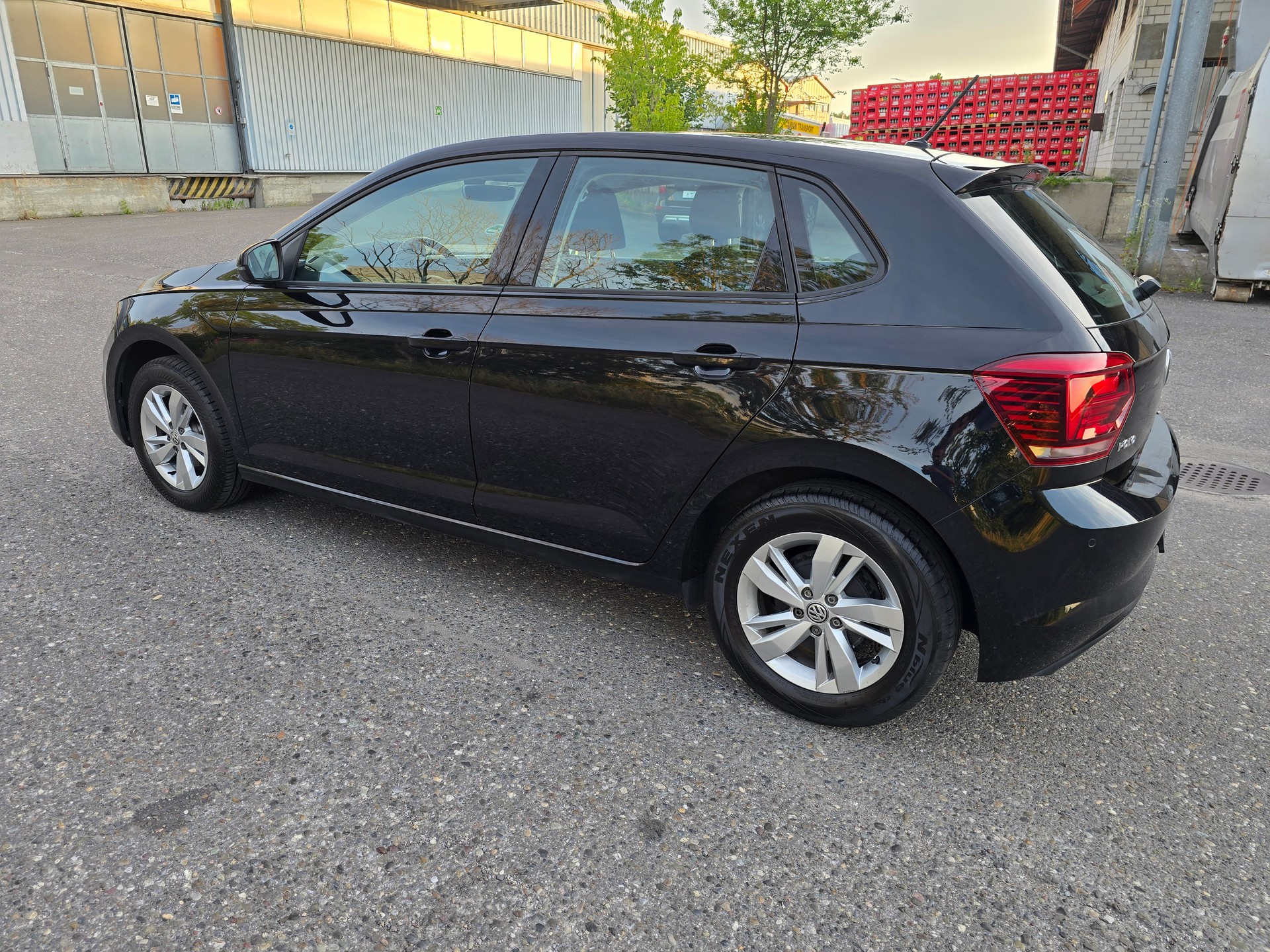 VW Polo 1.0 TSI BMT Trendline-image-5