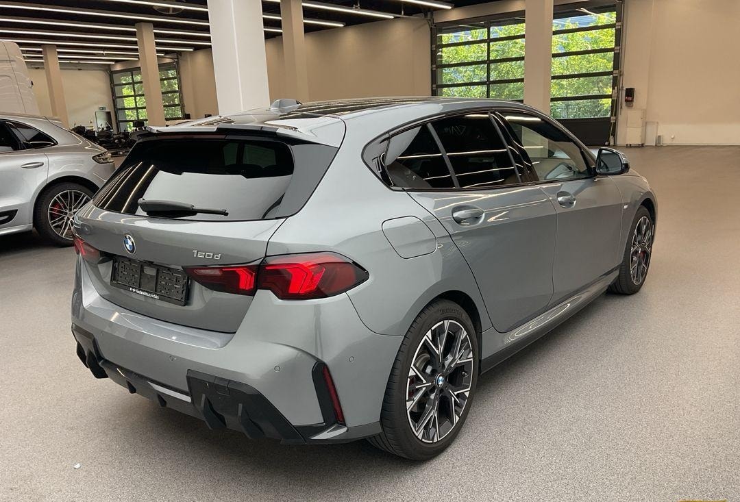 BMW 120d M Sport Pro Steptronic **VOLLAUSSTATTUNG -HEAD UP -KOMFORT/ +DRIVE PAKET PROFESS. -GRATIS SERVICE 10J. /100.000KM **-image-0