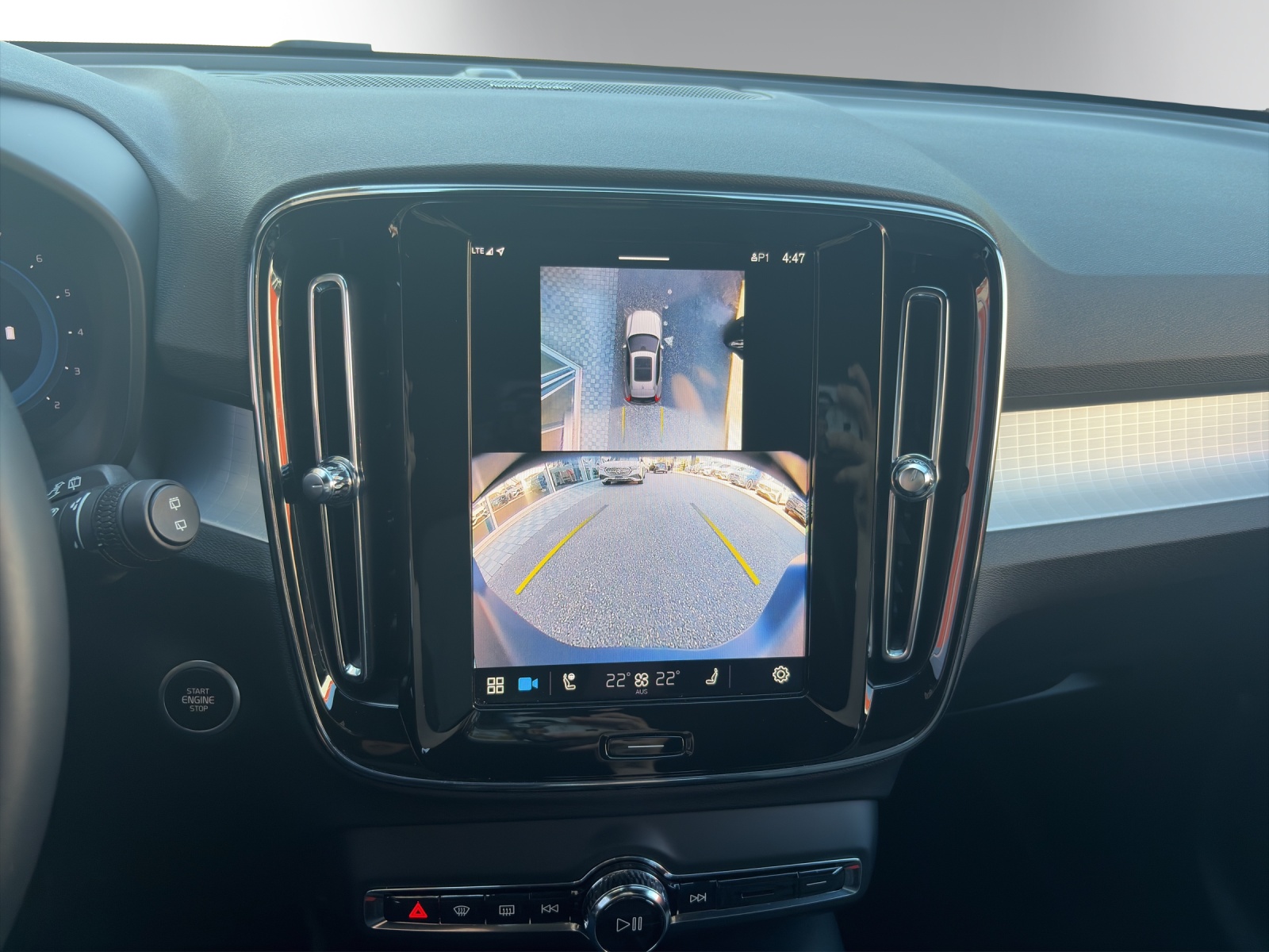 Image VOLVO XC40 XC40 B3 MHD Plus Dark