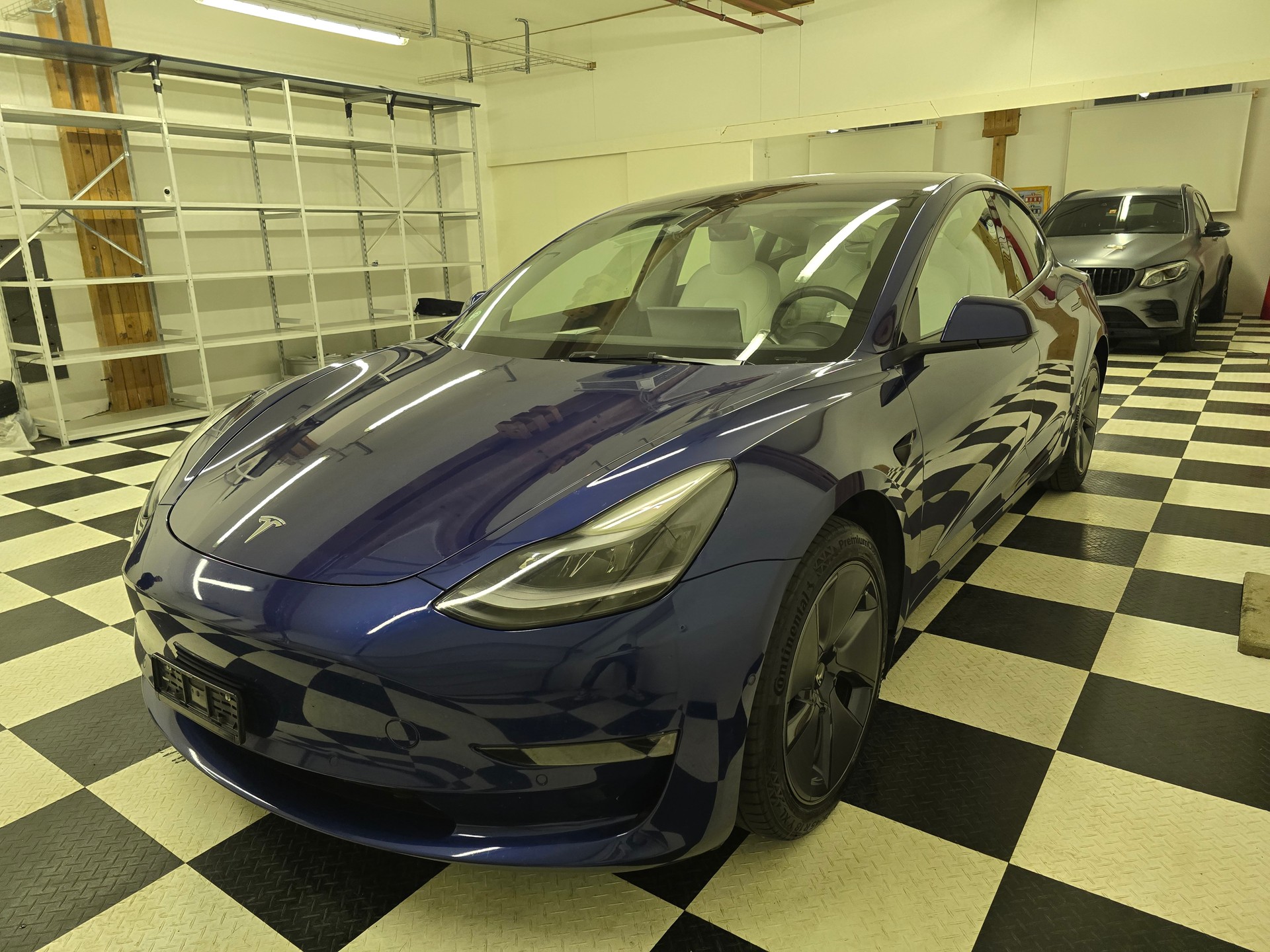 TESLA Model 3 Long Range Dual Motor AWD-image-4