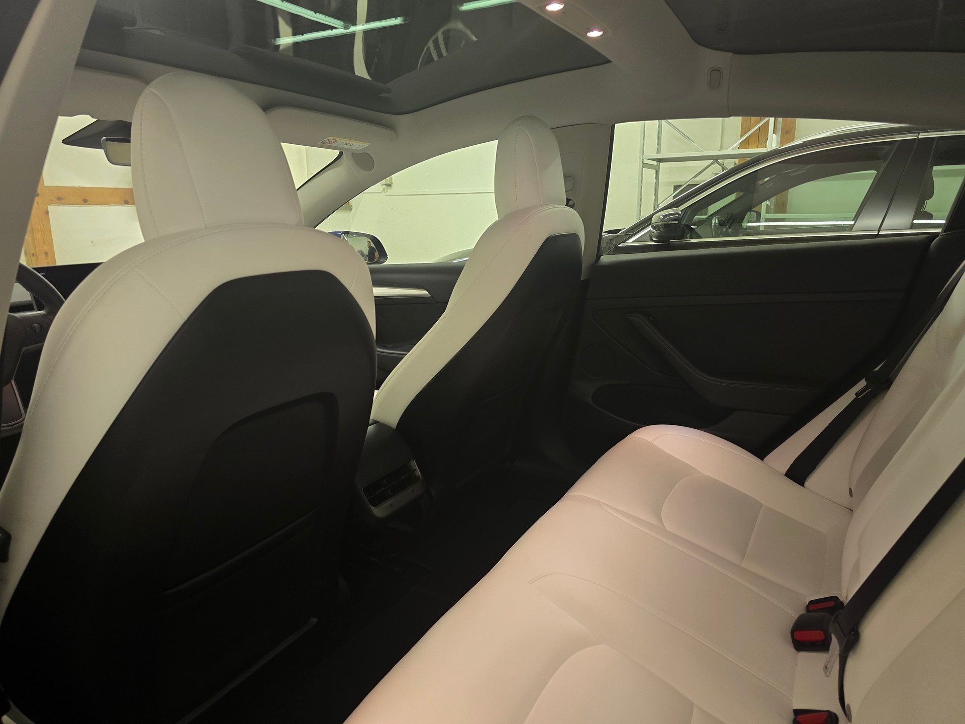 TESLA Model 3 Long Range Dual Motor AWD-image-13