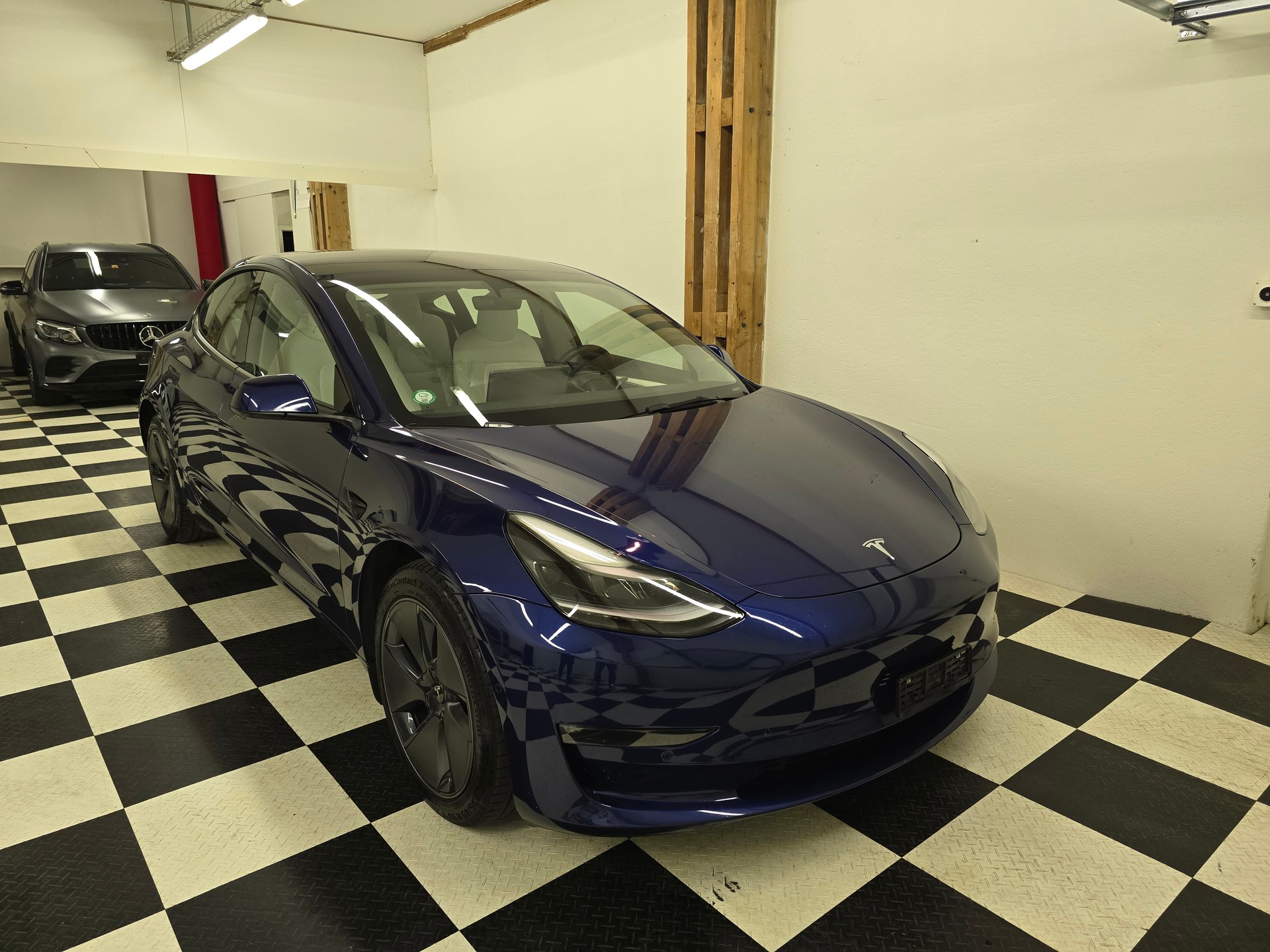 TESLA Model 3 Long Range Dual Motor AWD-image-1