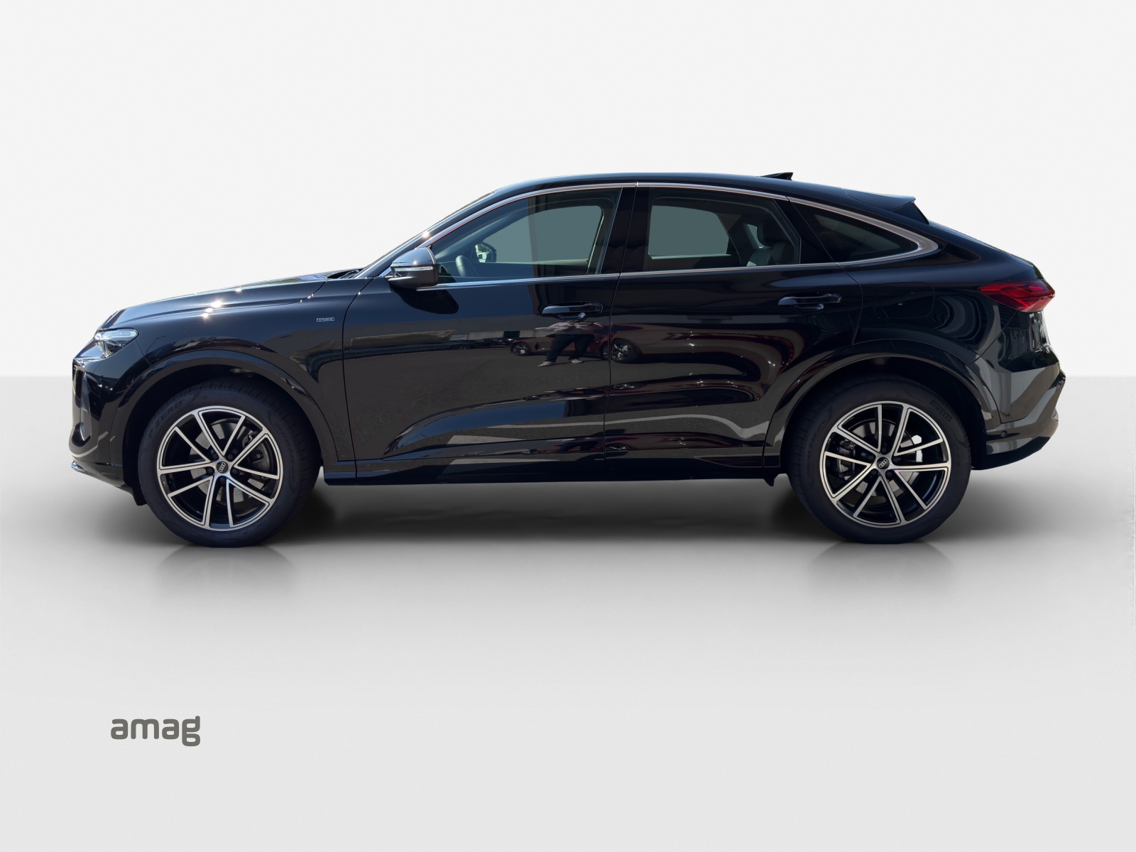 AUDI Q5 Sportback e-hybrid quattro 220 kW S-tronic-showroom-element-1
