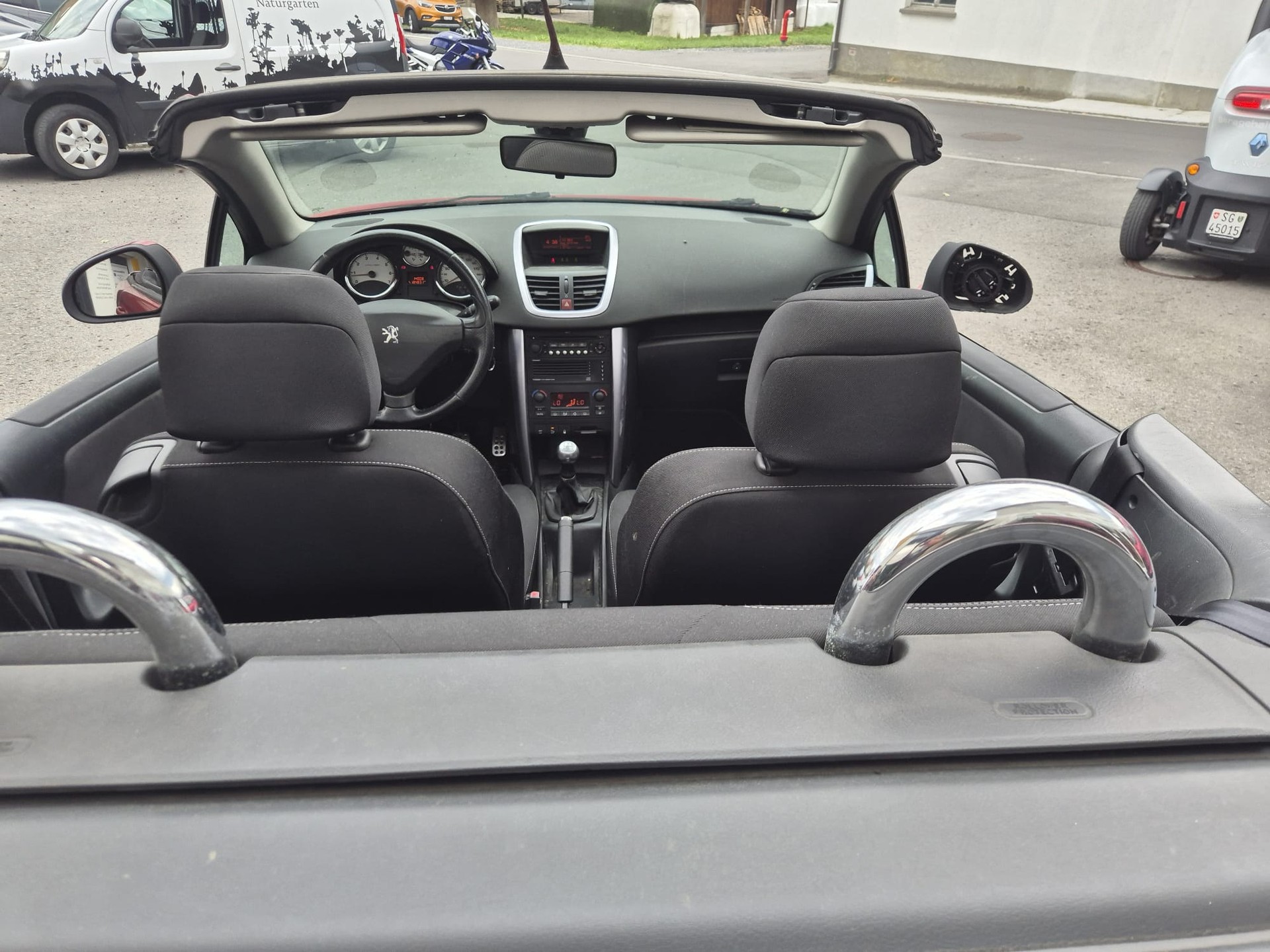 PEUGEOT 207 CC 1.6 16V Sport-image-4