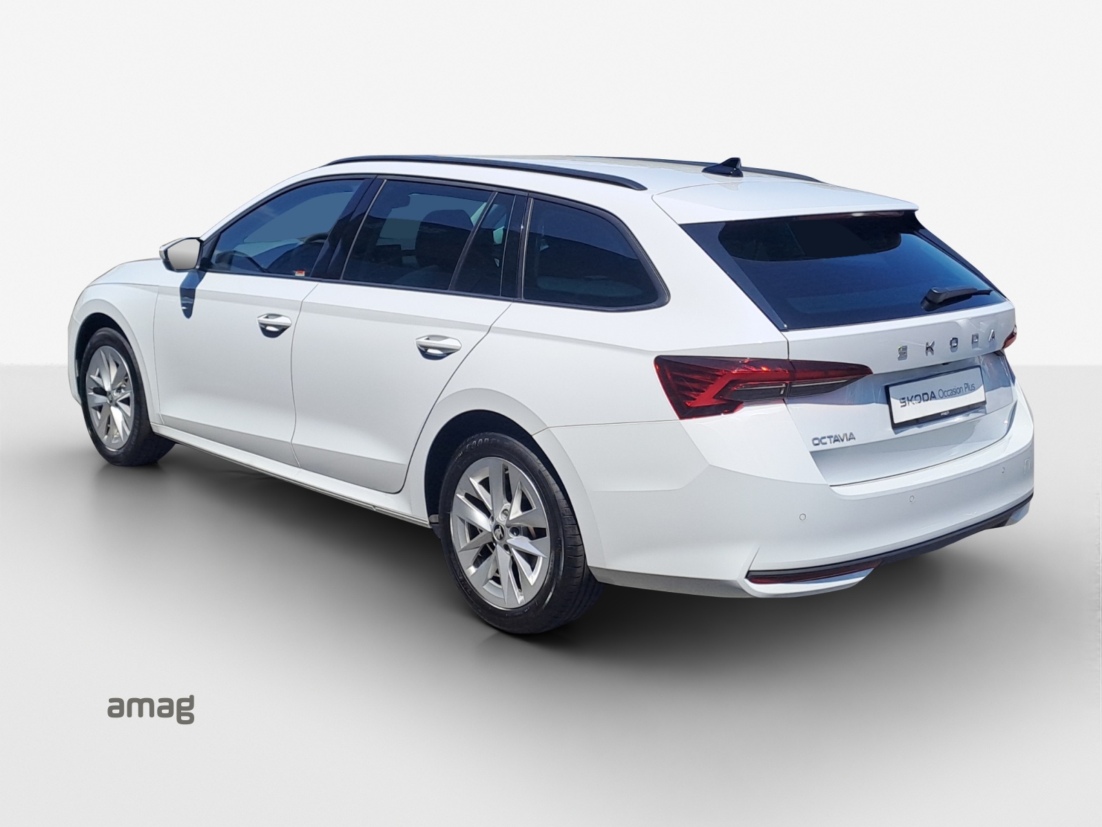 SKODA Octavia Combi 1.5 TSI mHEV DSG Dynamic-image-2