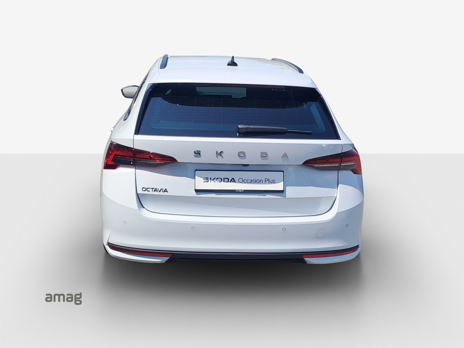 SKODA Octavia Combi 1.5 TSI mHEV DSG Dynamic-image-3