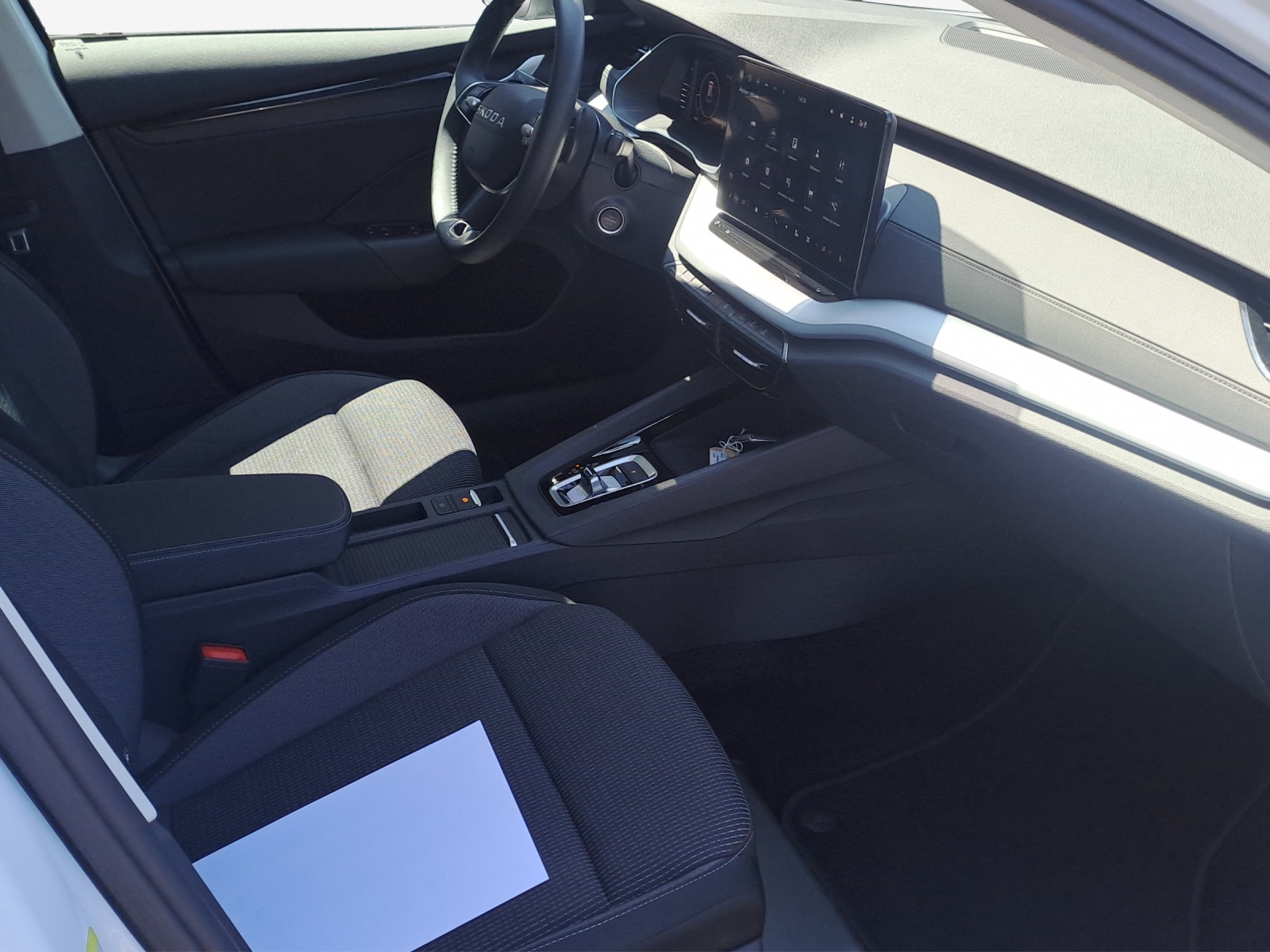 SKODA Octavia Combi 1.5 TSI mHEV DSG Dynamic-image-13