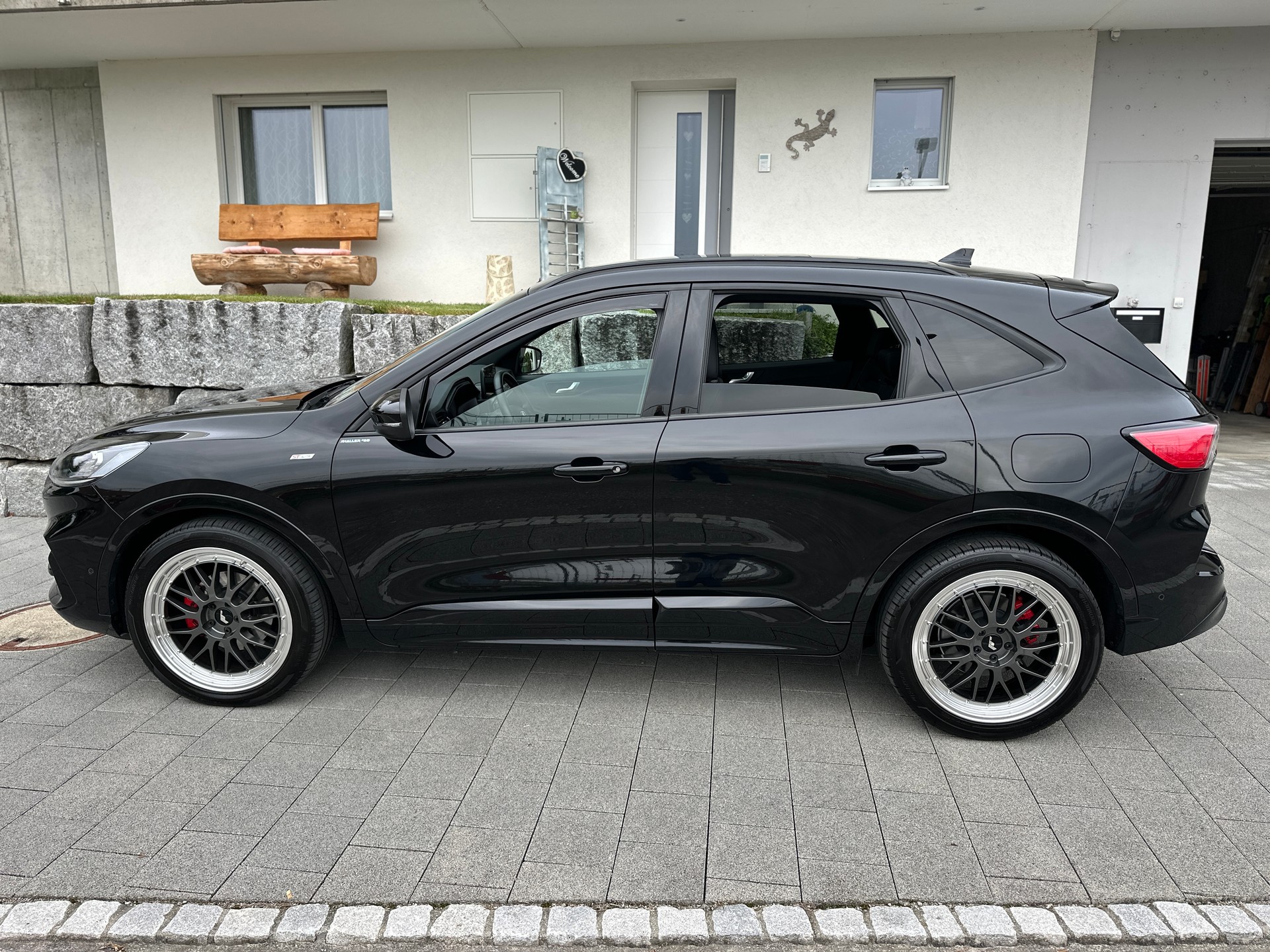 FORD 2.0 EcoBlue ST-Line 4x4-image-3