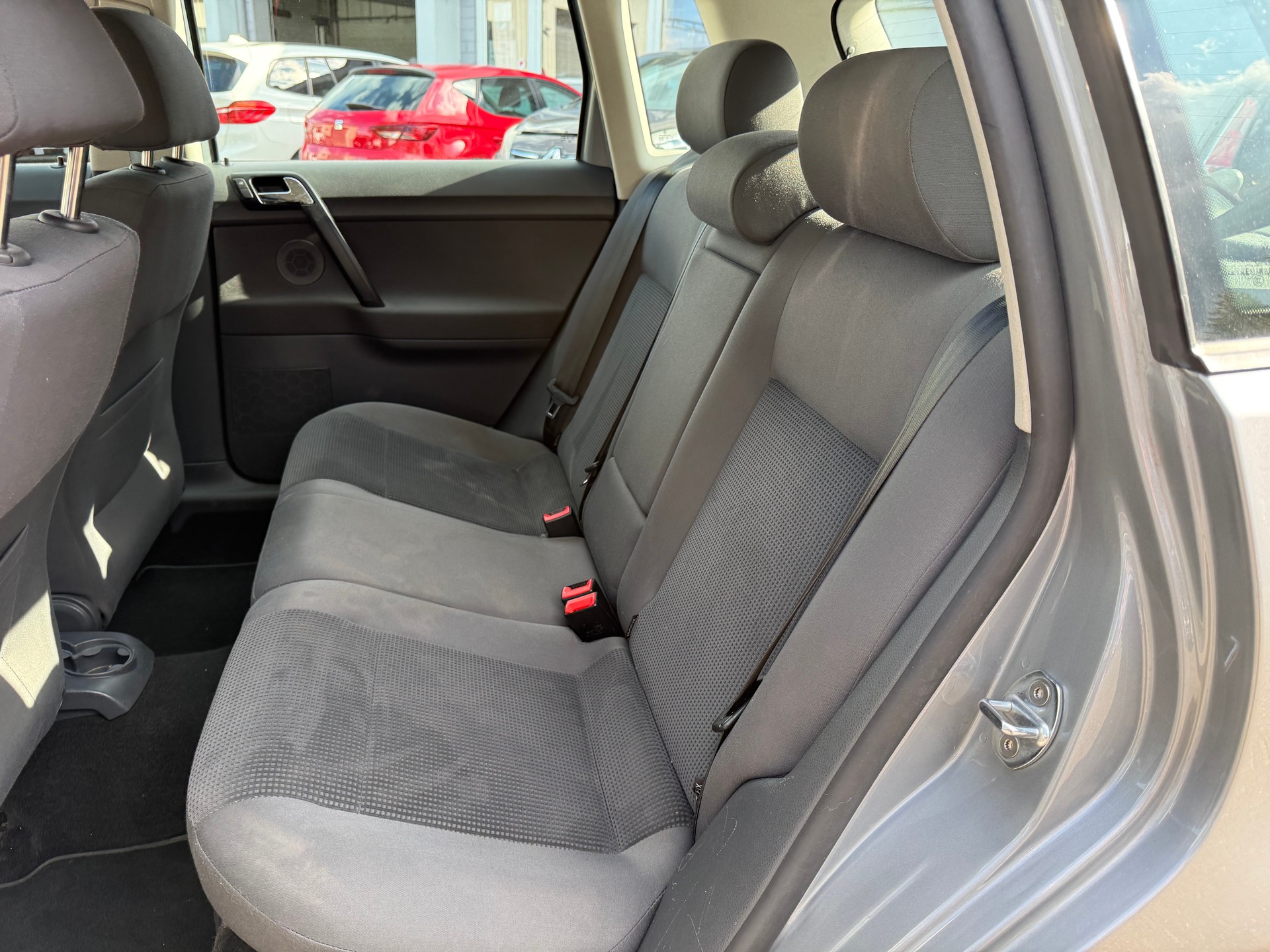VW Polo 1.4 16V Comfortline Automatic-image-9
