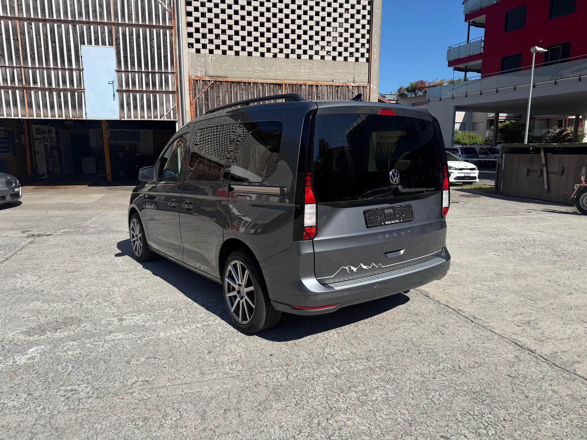 VW Caddy 2.0 TDI 4Motion Liberty-showroom-element-2