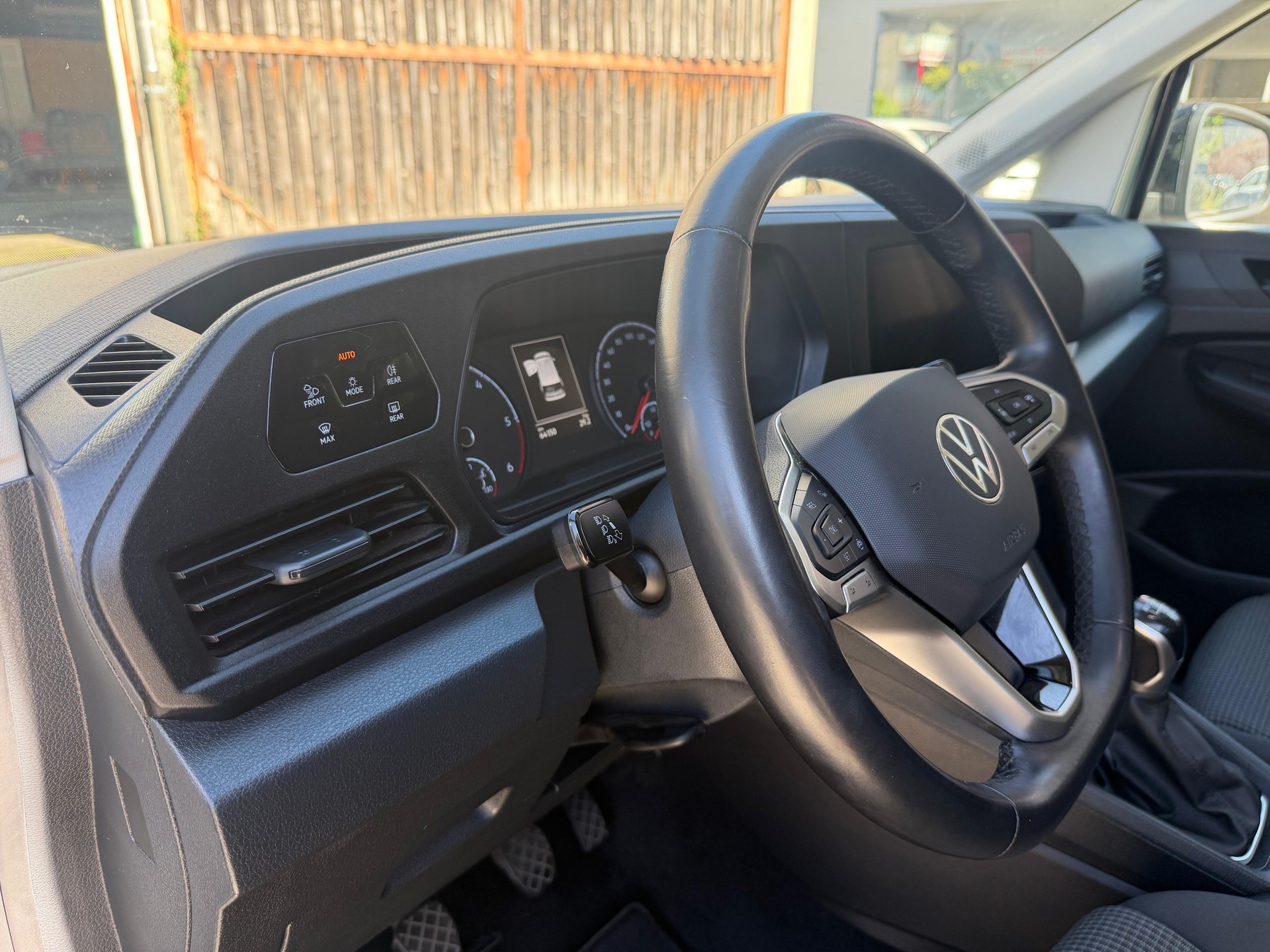 VW Caddy 2.0 TDI 4Motion Liberty-image-11