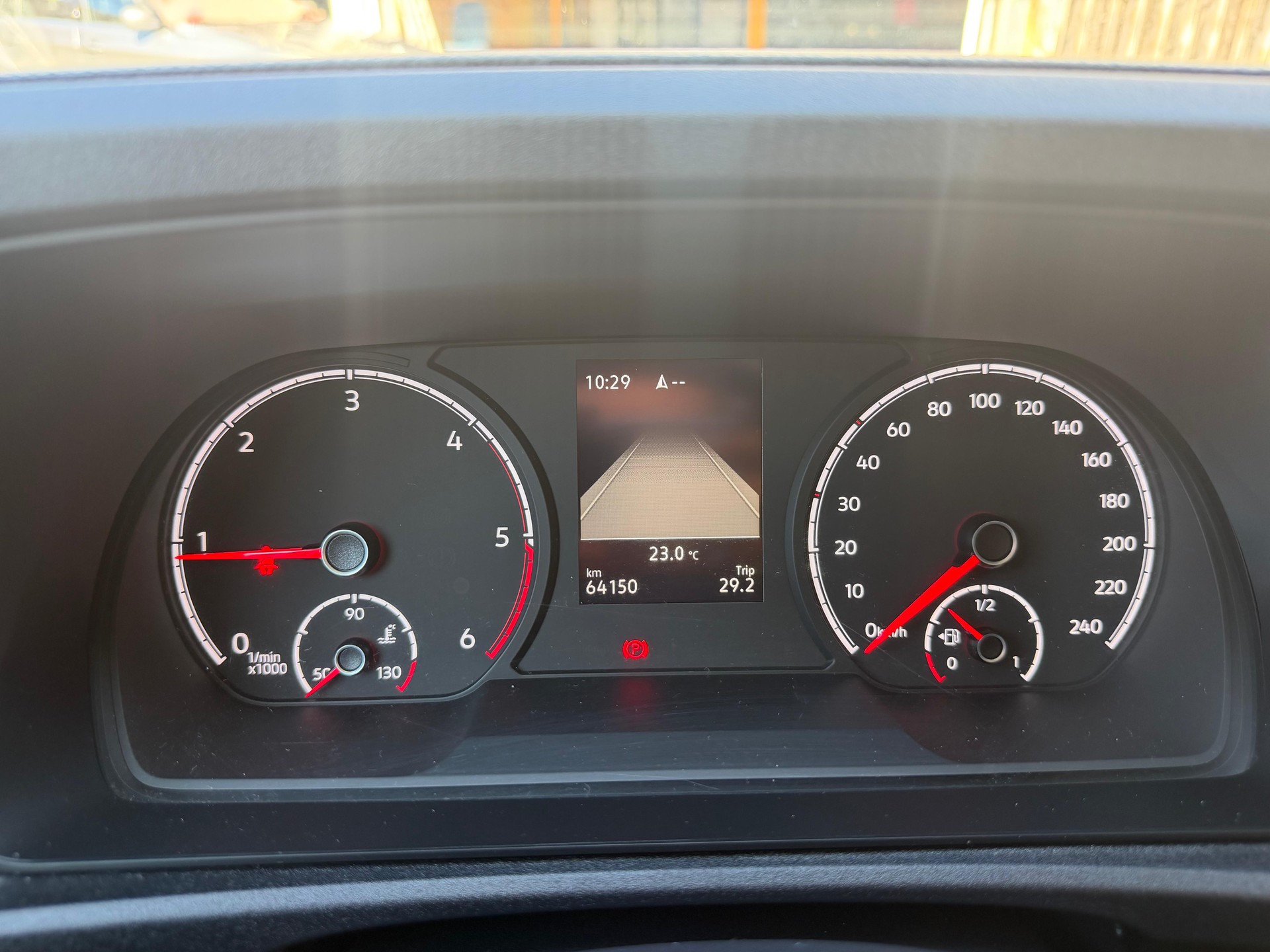 VW Caddy 2.0 TDI 4Motion Liberty-image-14