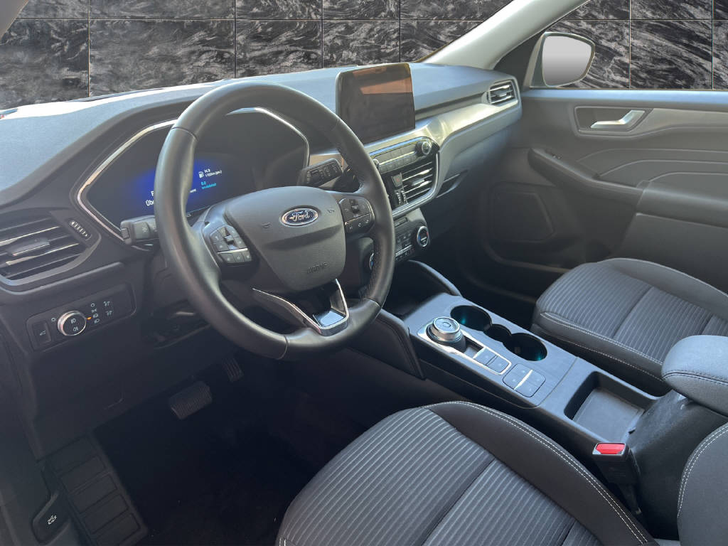FORD Kuga 2.5 Hybrid Titanium 4x4-image-6