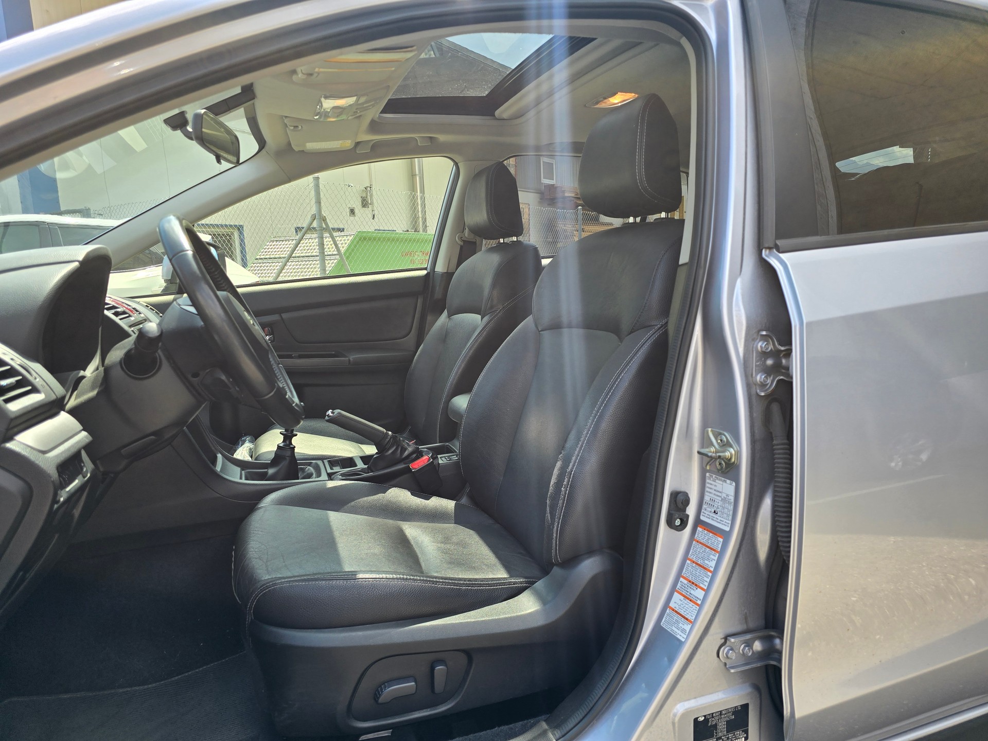 SUBARU XV 2.0 Swiss Three AWD-image-11