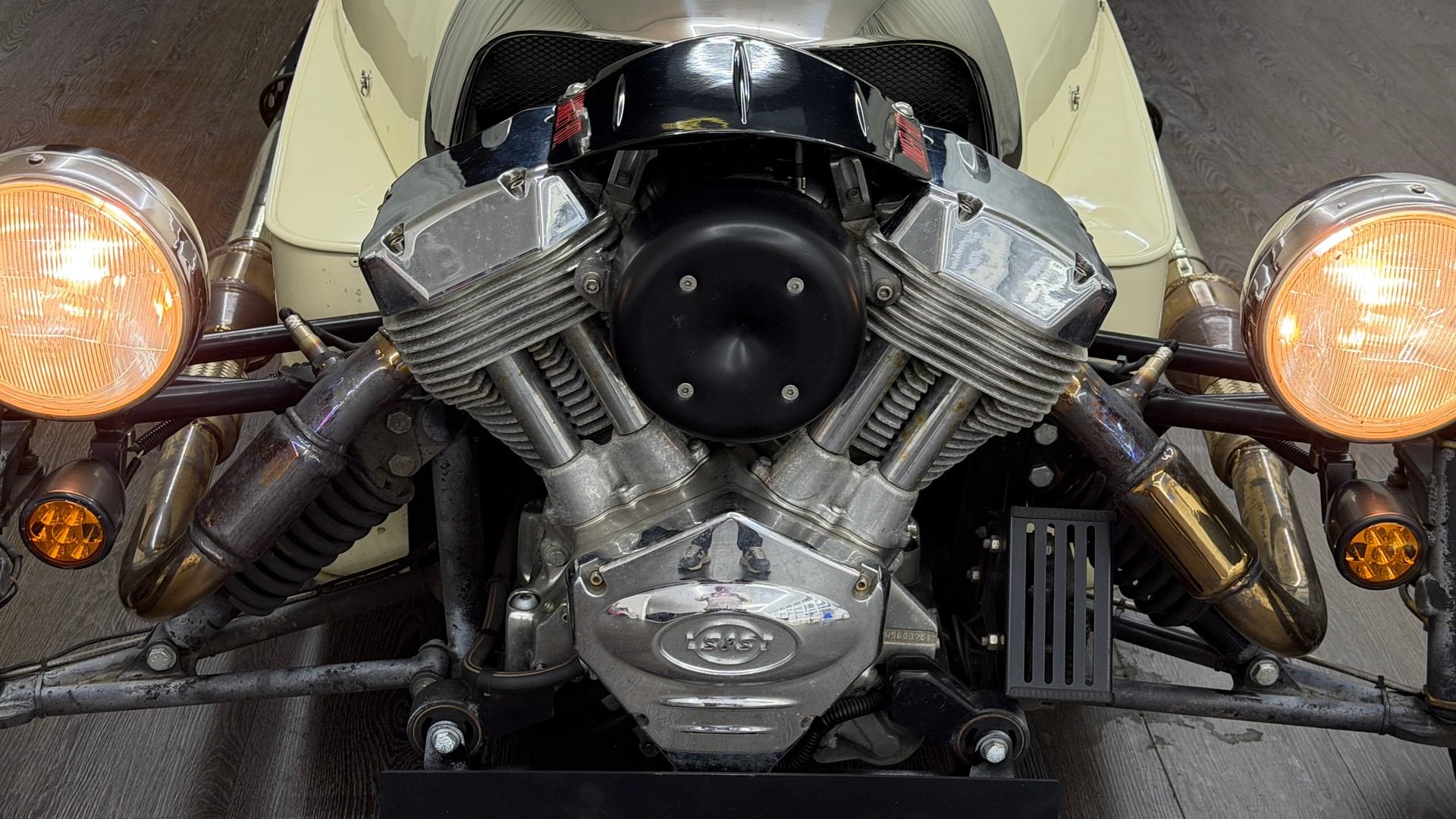 MORGAN THREEWHEELER-image-10