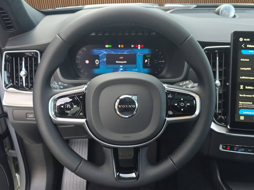 VOLVO XC90 2.0 T8 TE Black Edition eAWD-image-14