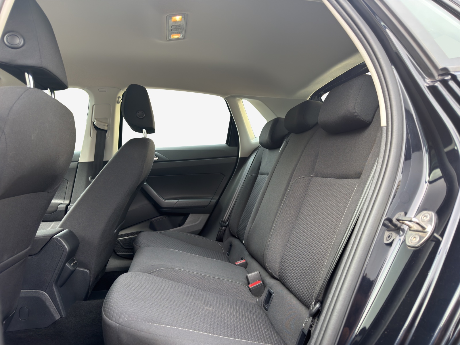 VW Polo 1.0 TSI BMT Comfortline-image-11