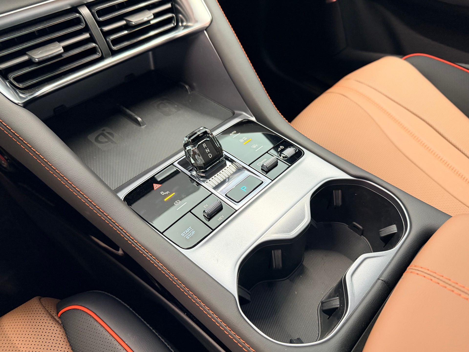 BYD Seal U DM-i Design AWD-image-20