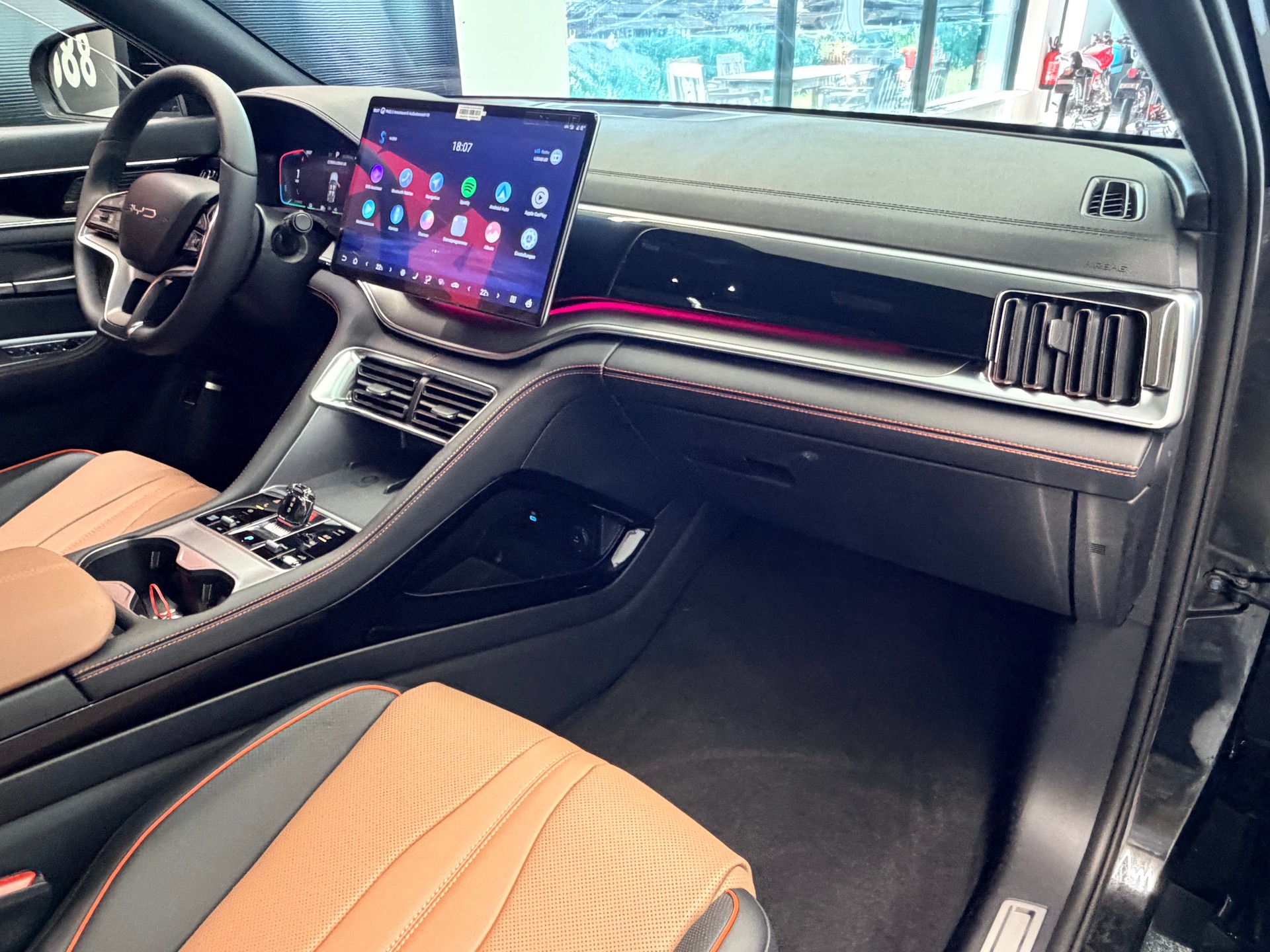 BYD Seal U DM-i Design AWD-image-16