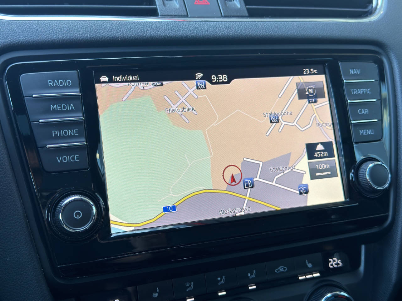 SKODA Octavia Combi 2.0 TSI RS230-image-5