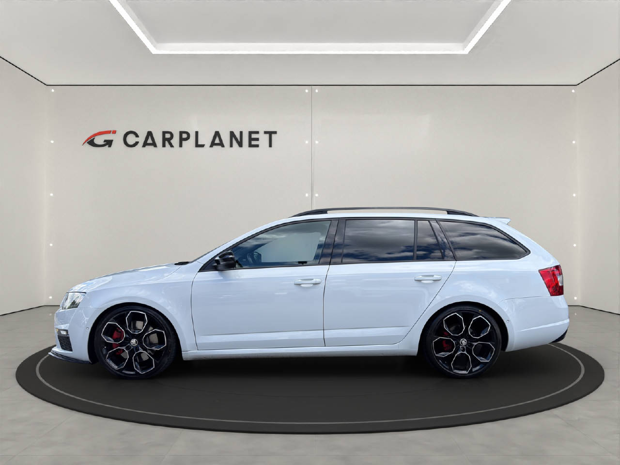 SKODA Octavia Combi 2.0 TSI RS230 D-image-1