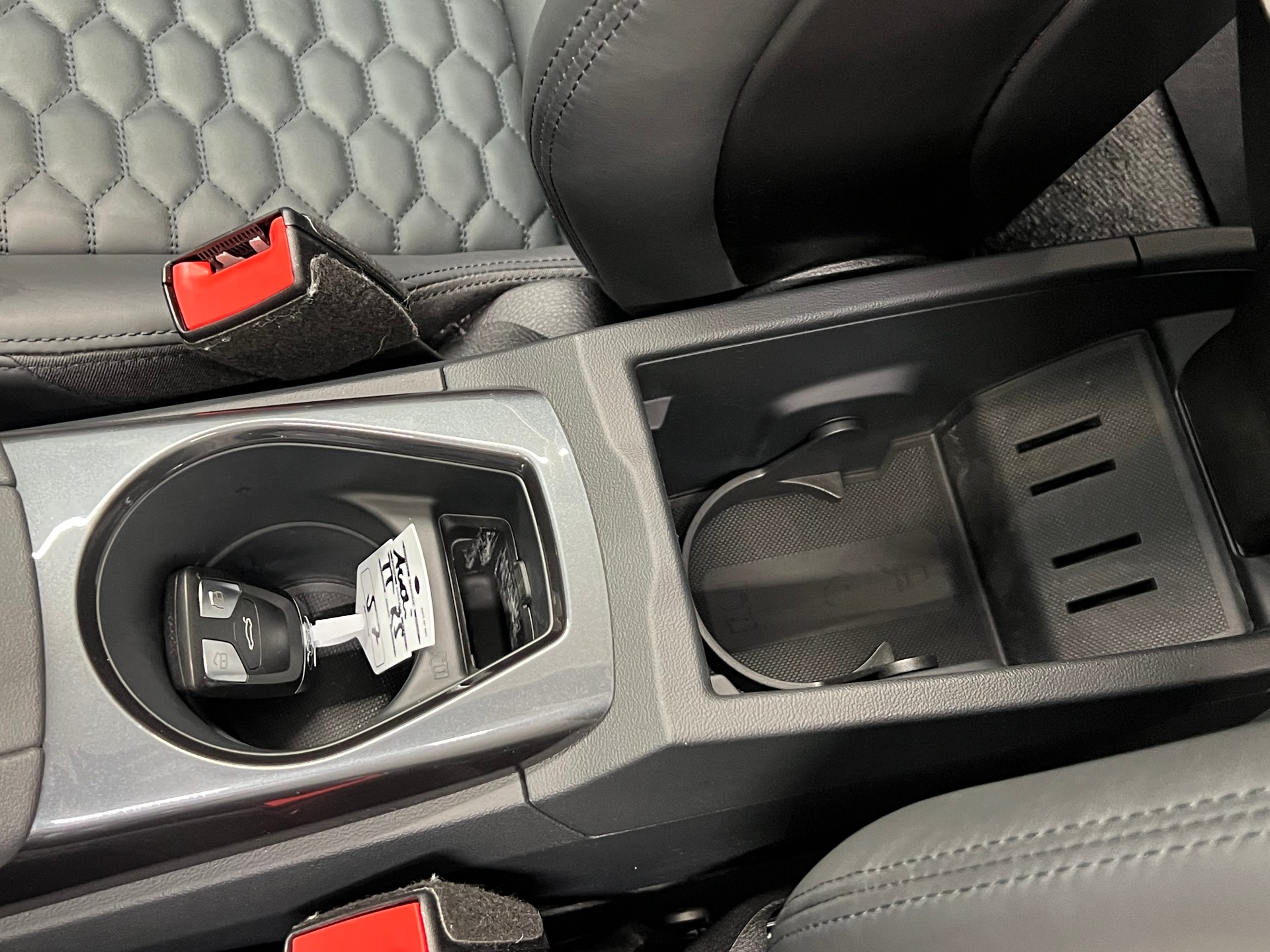 AUDI TT Roadster TTRS S-tronic-image-26