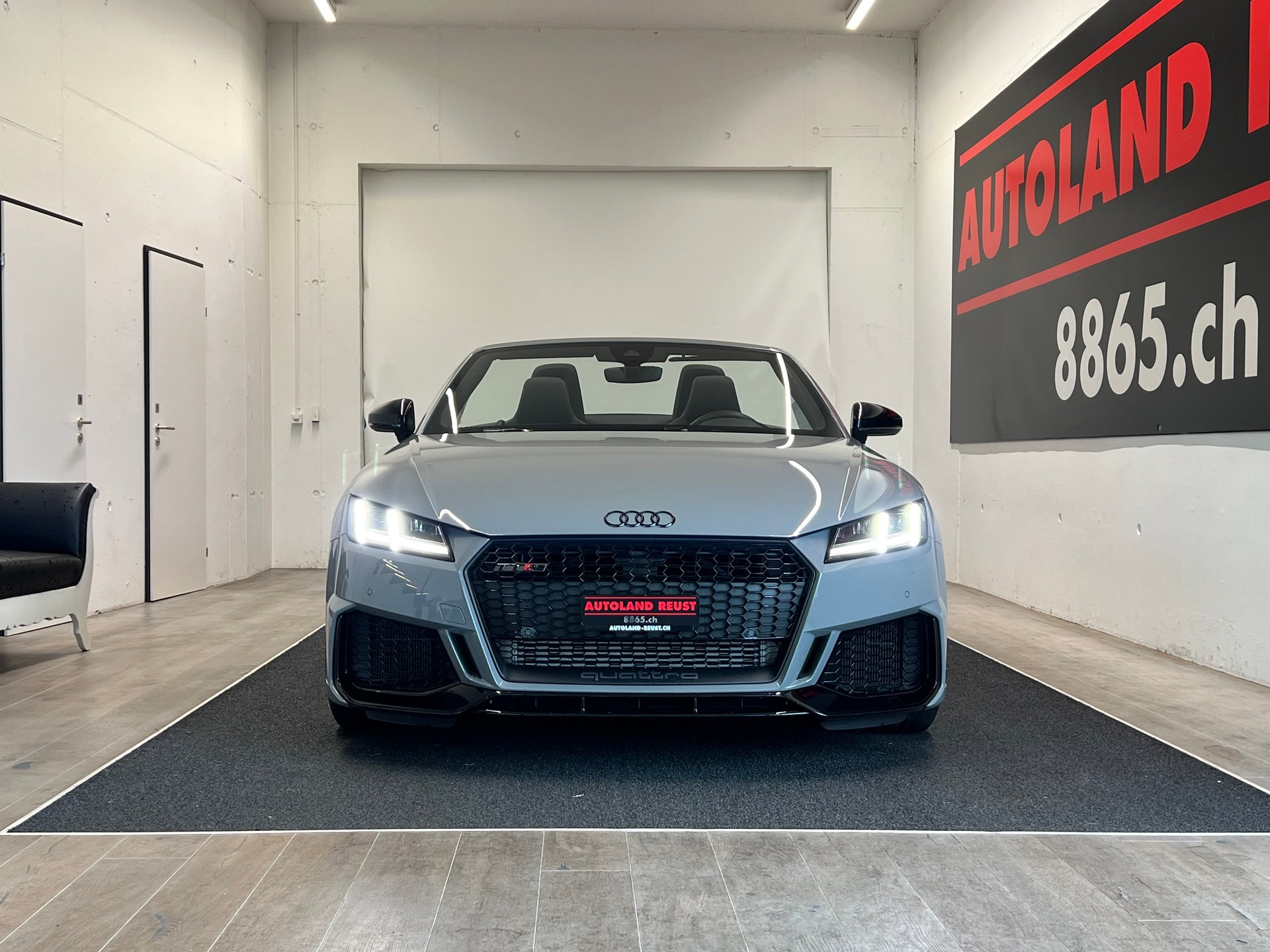 AUDI TT Roadster TTRS S-tronic-image-2