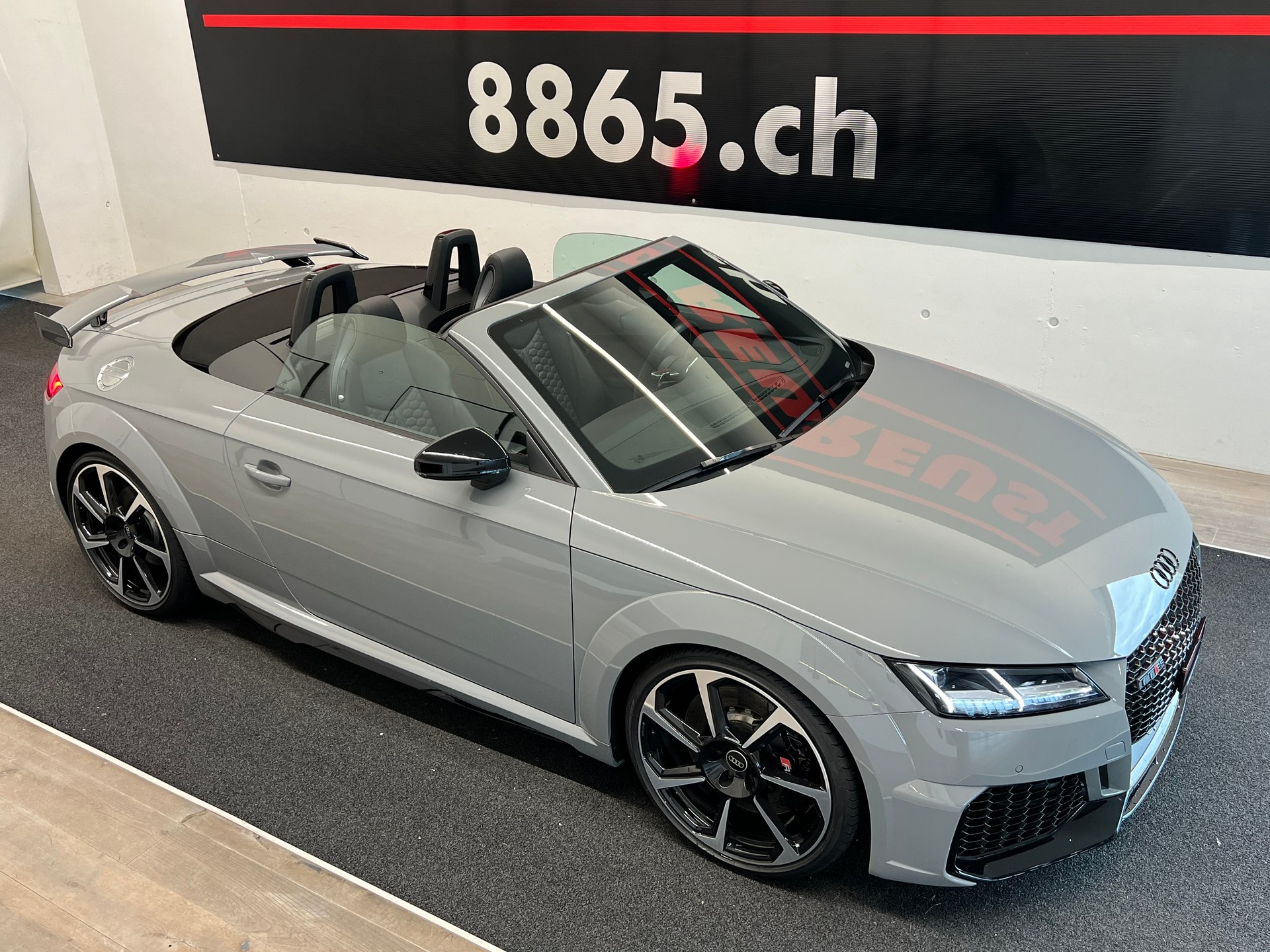 AUDI TT Roadster TTRS S-tronic-image-4