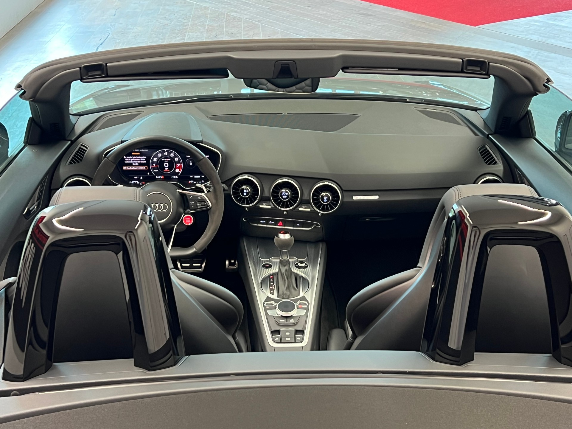 AUDI TT Roadster TTRS S-tronic-image-11
