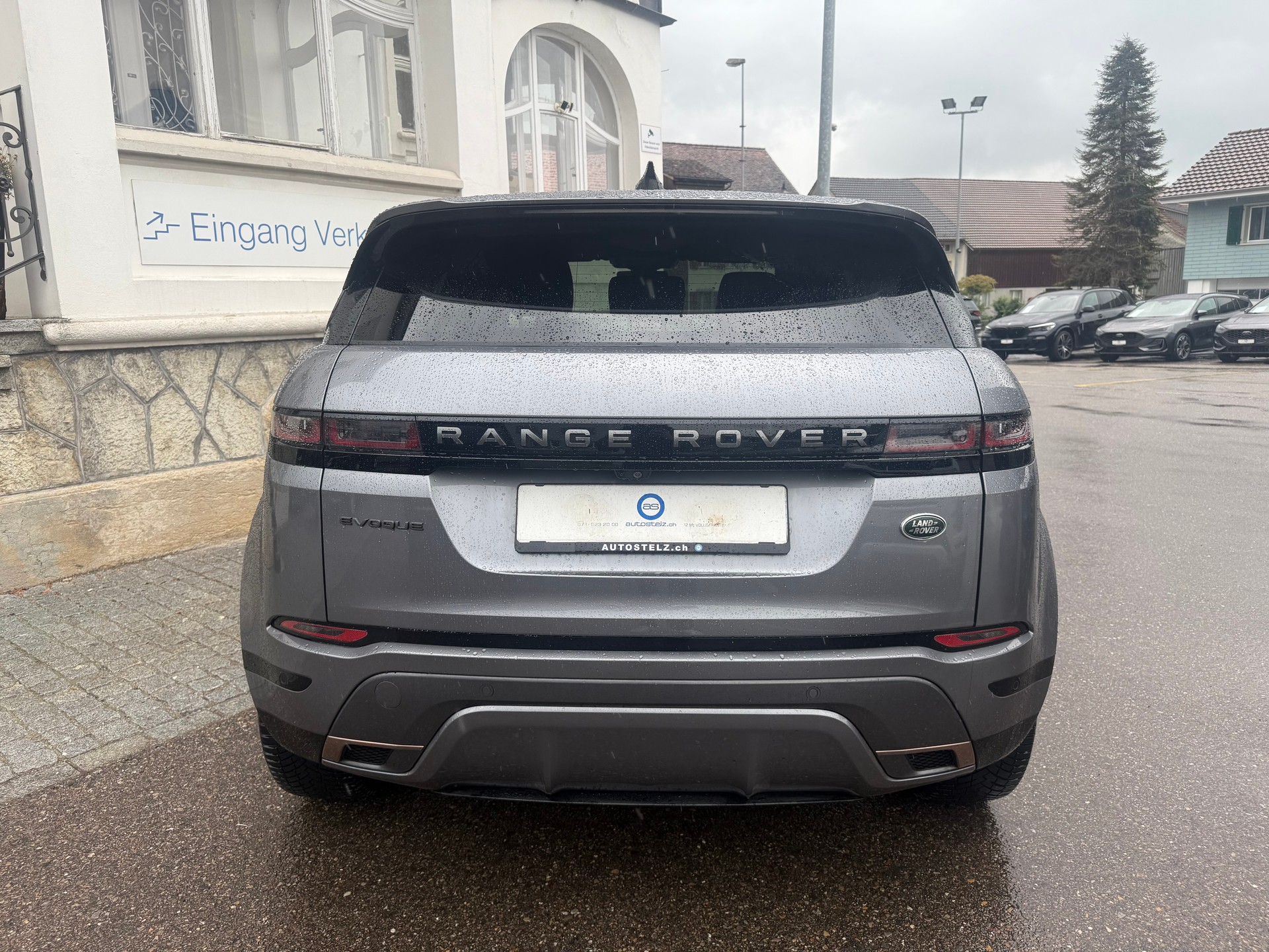 LAND ROVER Range Rover Evoque 2.0 T R-Dynamic SE-image-6