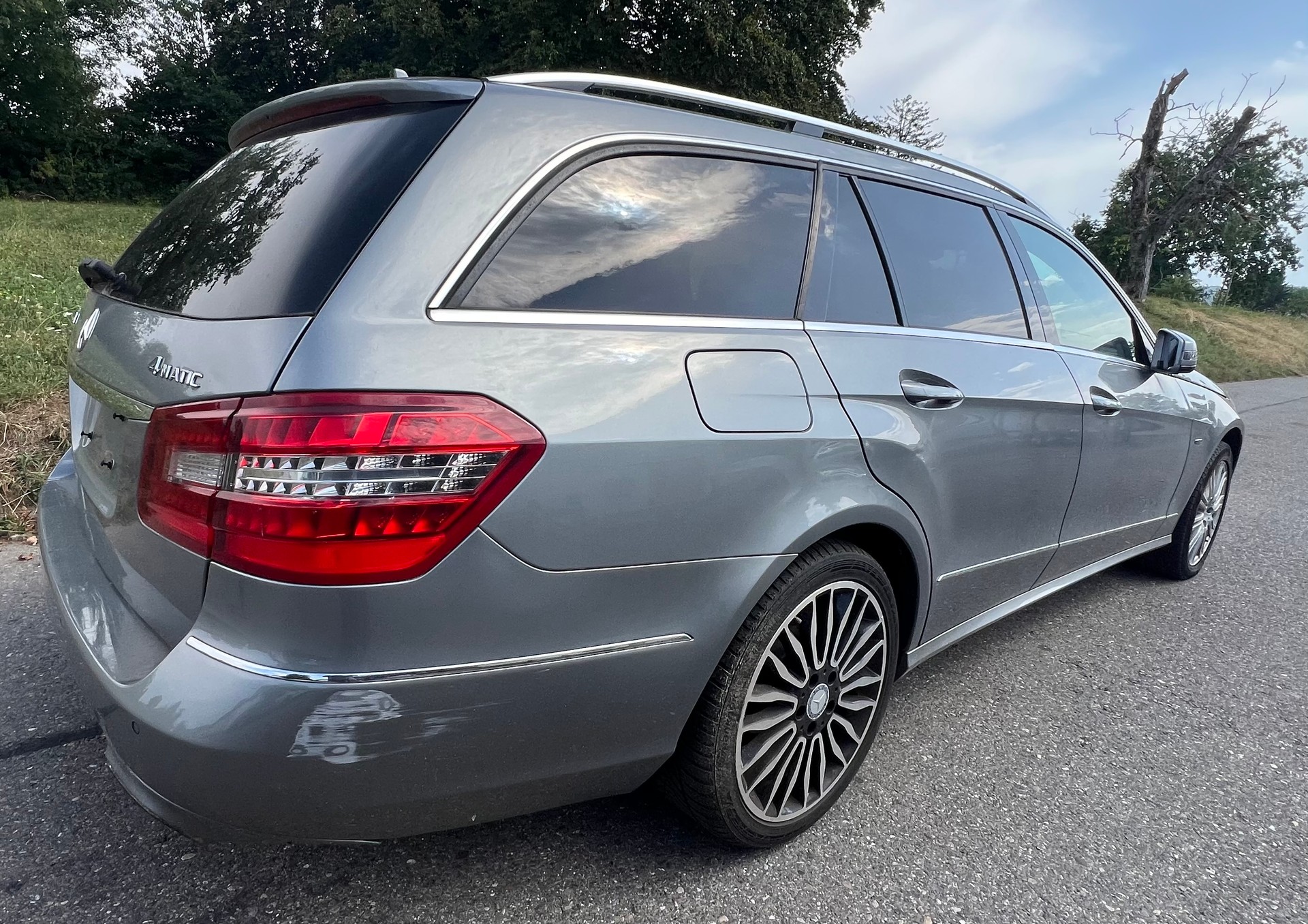 MERCEDES-BENZ E 350 CDI BlueEfficiency 4Matic 7G-Tronic-image-2