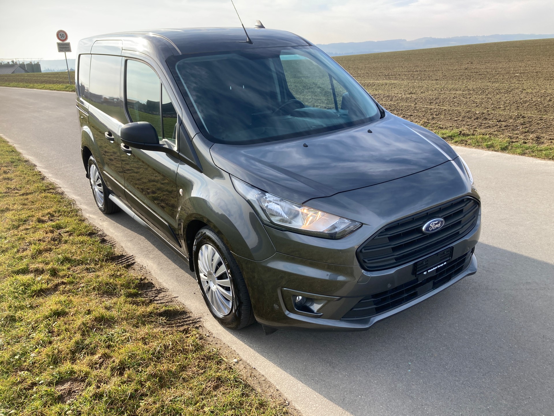 FORD Transit Connect Van T220 1.5 EcoBlue Trend-image-1