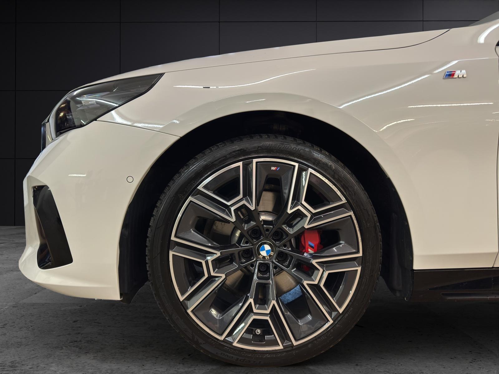 BMW 520d xDrive-image-8