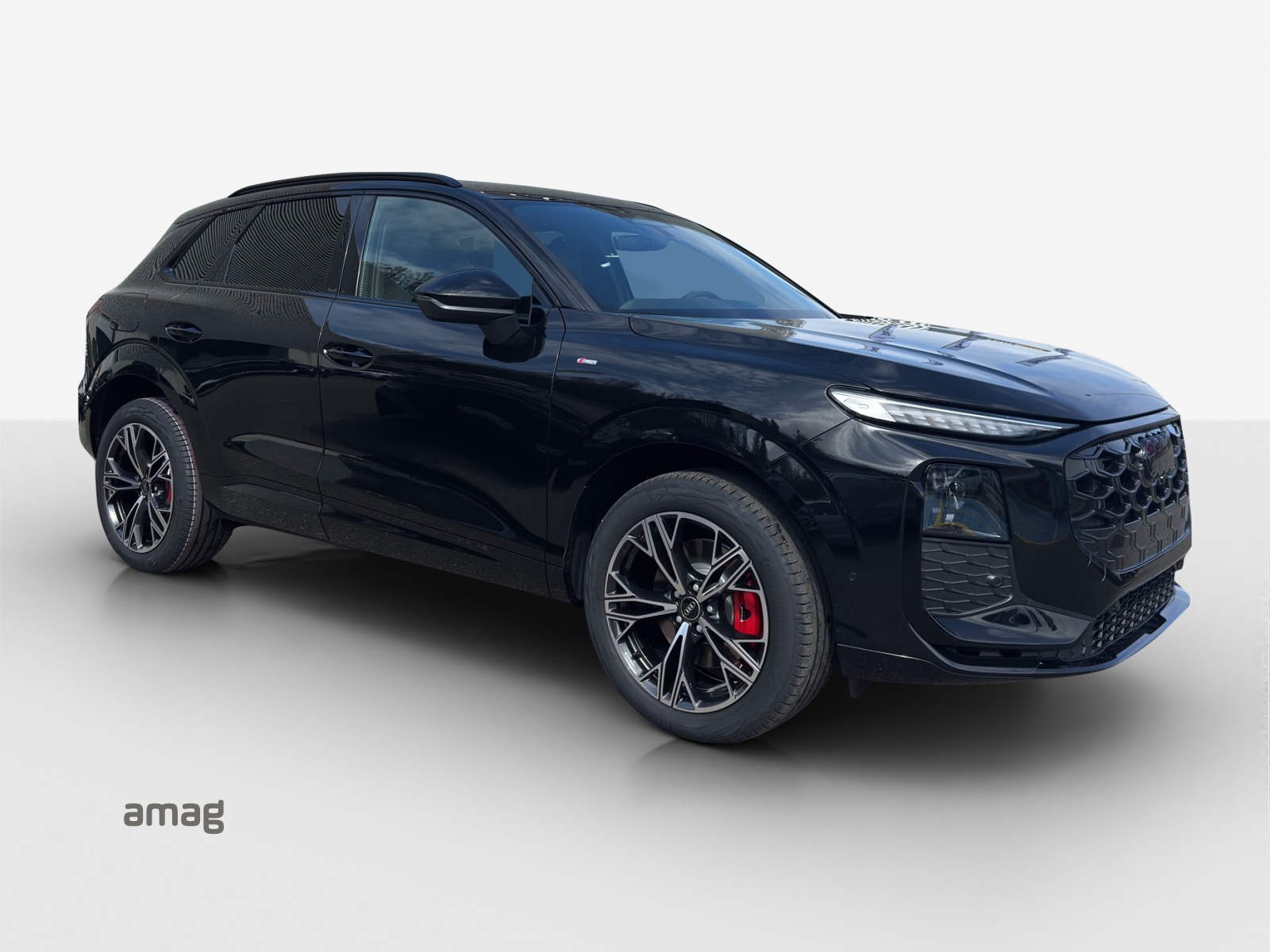 AUDI Q3 SUV TFSI quattro 195 kW S tronic-image-5