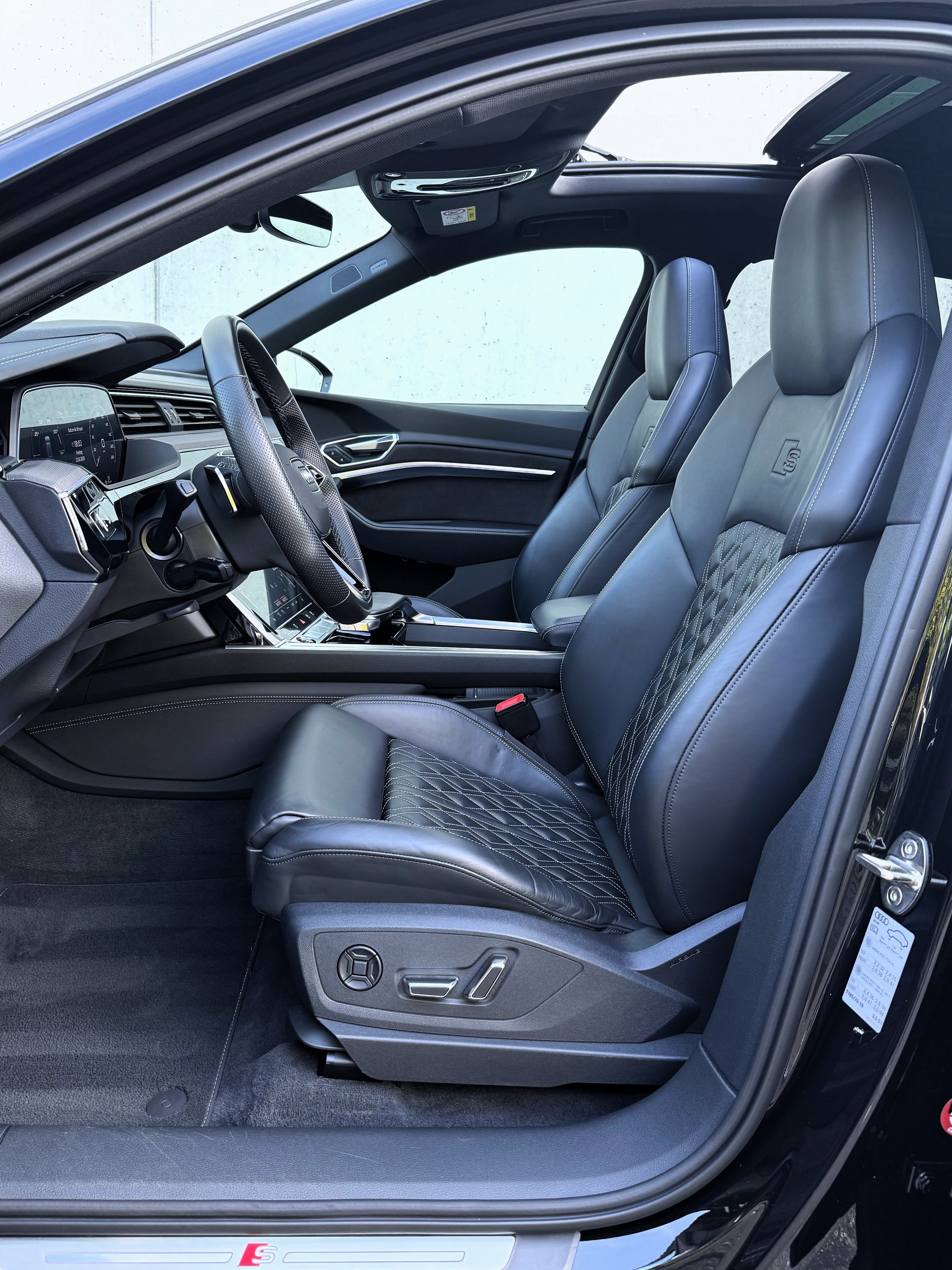 AUDI e-tron 55 Sportback S Line Black Edition quattro Herstellergarantie|8J/160.000km Garantie auf die H-Li-I-Batterie-image-8