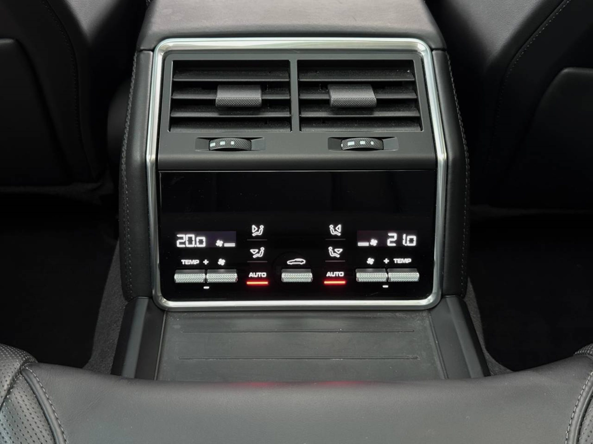 PORSCHE Panamera GTS Sport Turismo-image-20