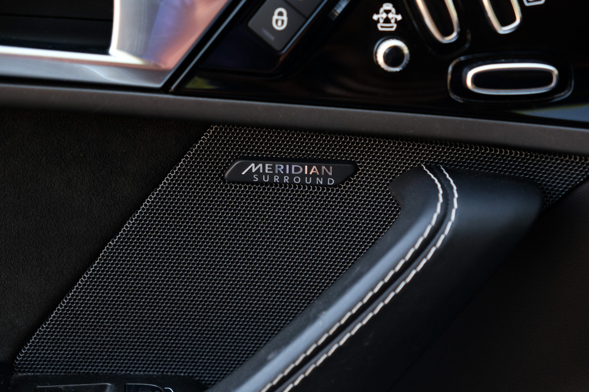 JAGUAR F-Type Coupé R 5.0 V8 S/C AWD-image-20