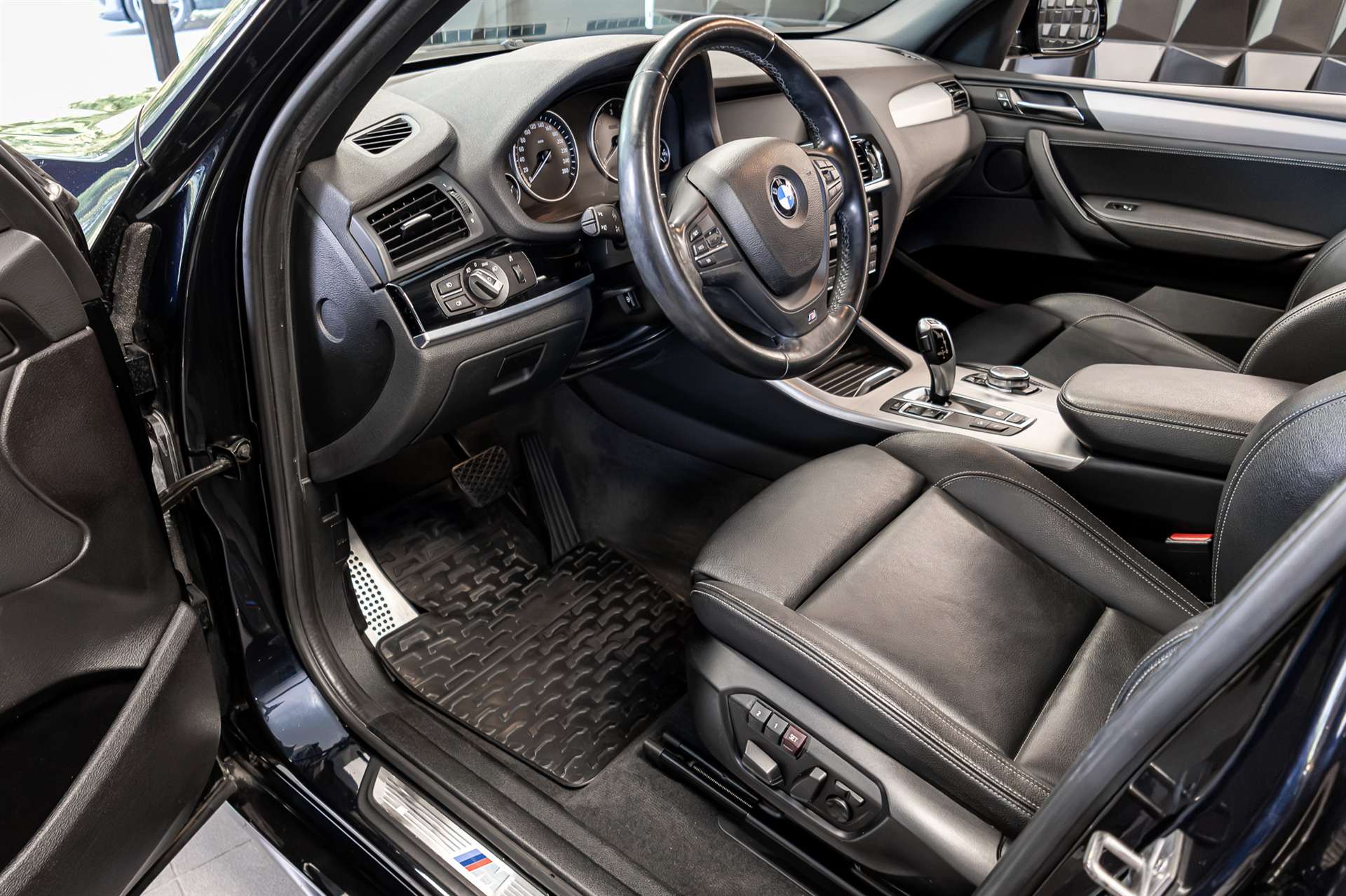 BMW X3 xDrive 20d Steptronic M-Paket-image-12