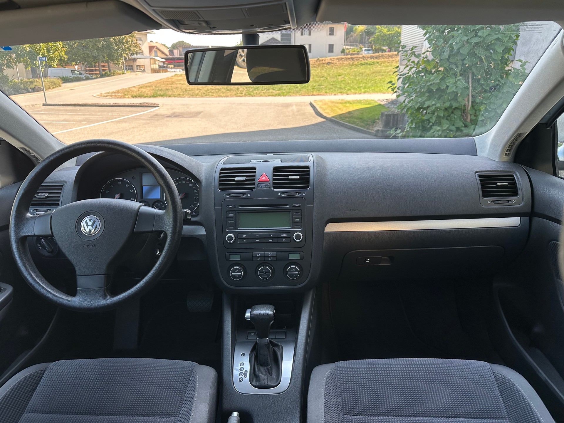 VW Jetta 2.0 FSI Sportline-image-1