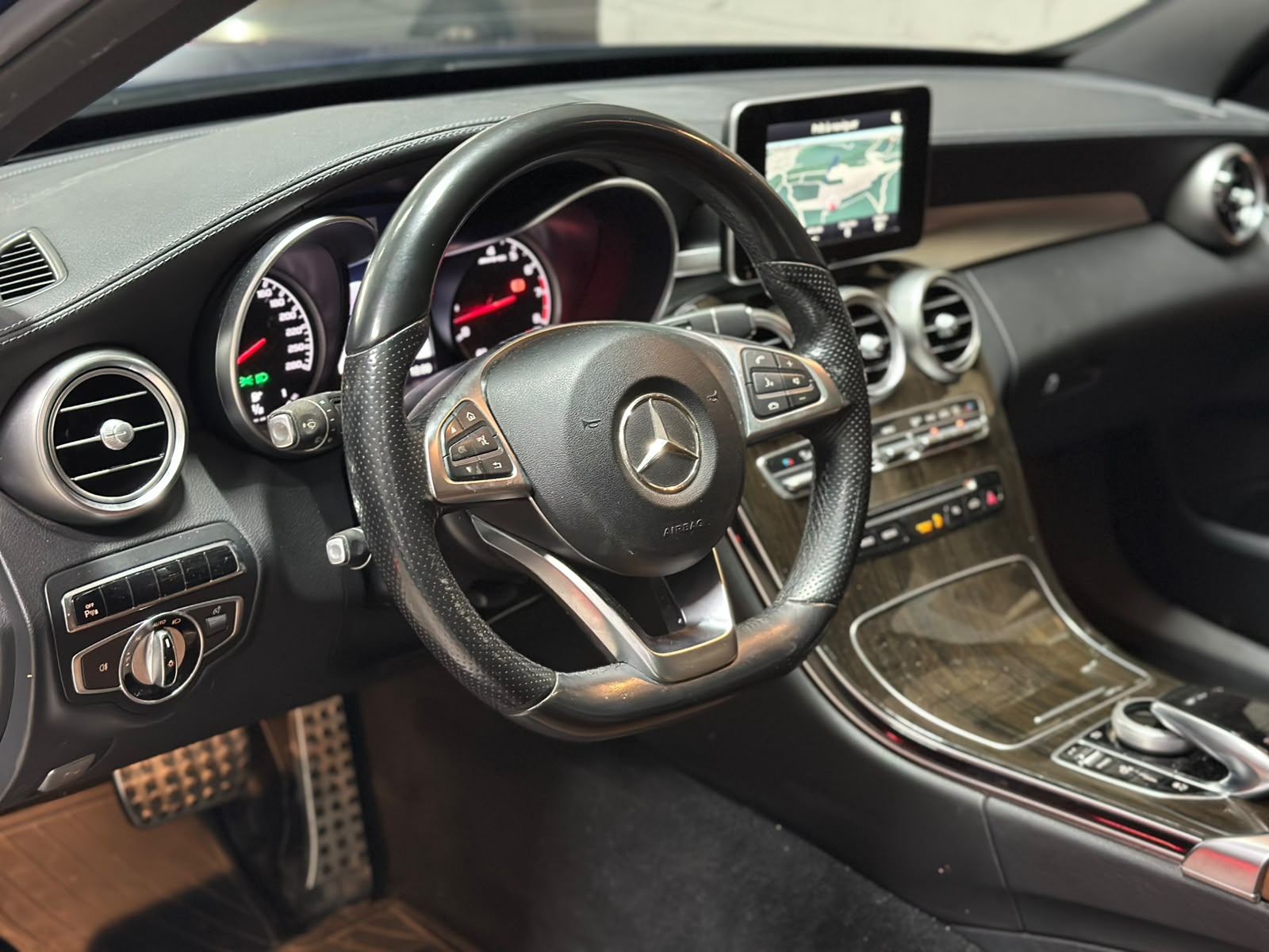 MERCEDES-BENZ C 43 AMG 4Matic 9G-Tronic-image-8