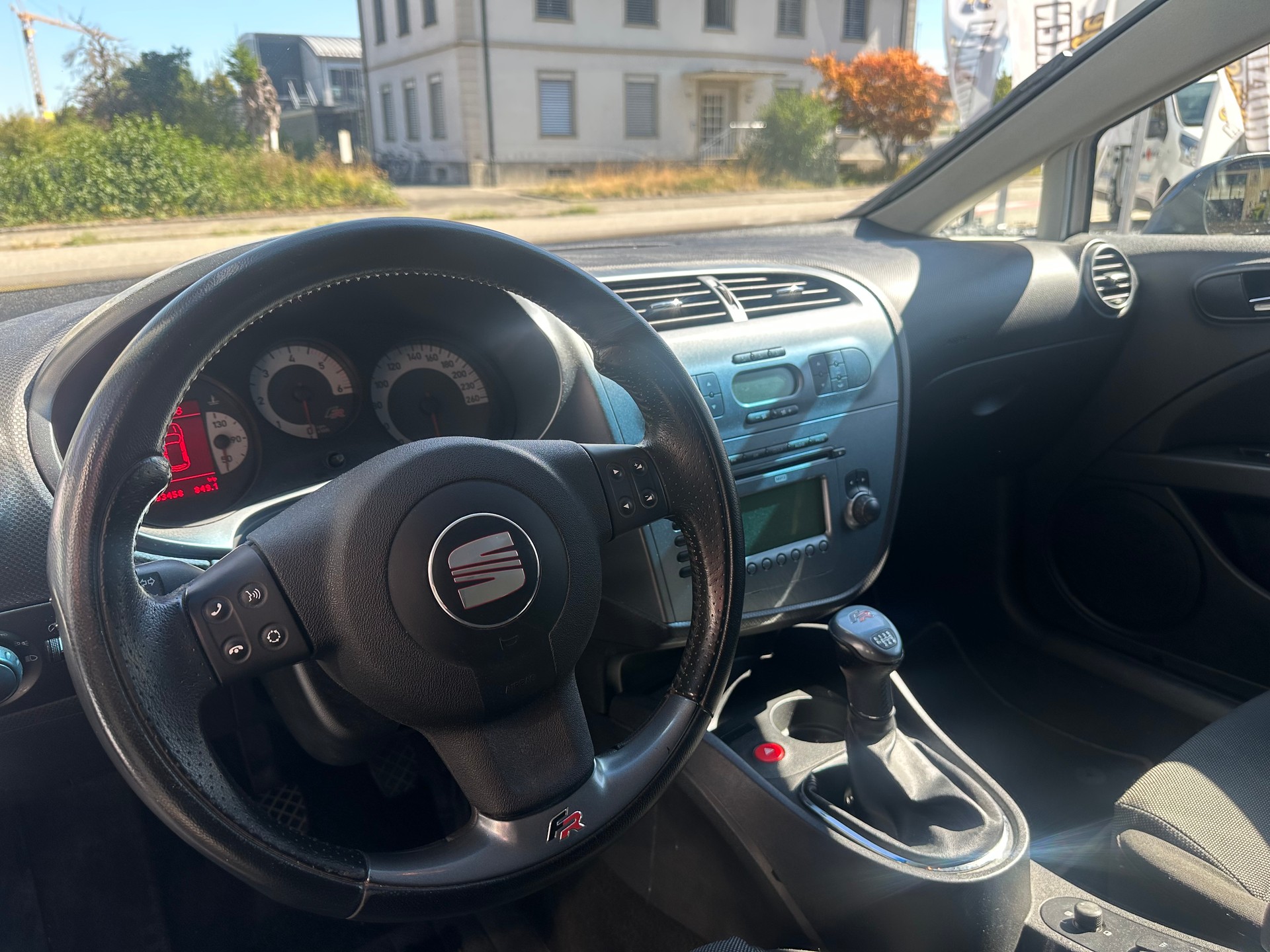 SEAT Leon 2.0 TDI FR-image-7