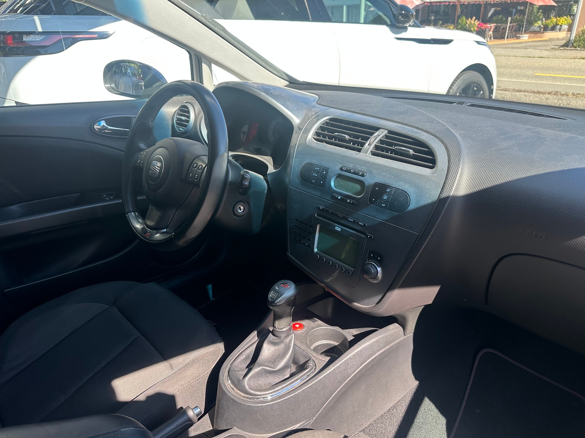 SEAT Leon 2.0 TDI FR-image-6