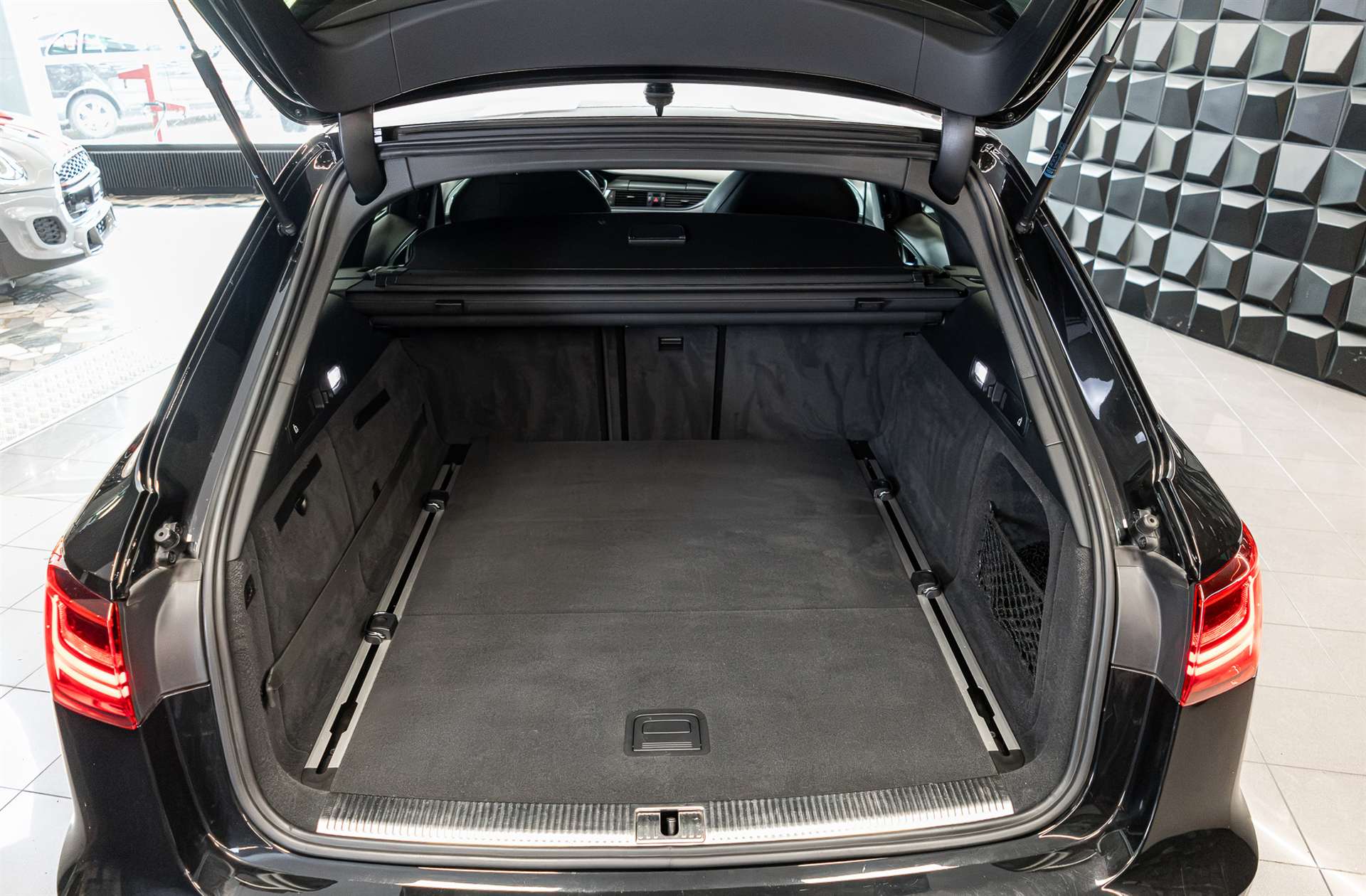 AUDI A6 Avant 3.0 BiTDI V6 qu. competition tiptronic-image-23