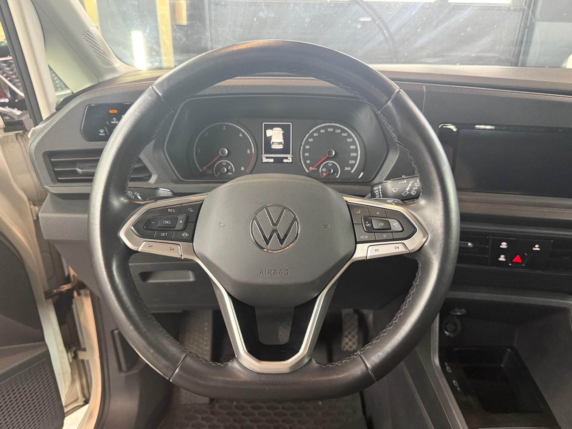 VW Caddy Cargo 2.0TDI DSG-image-12