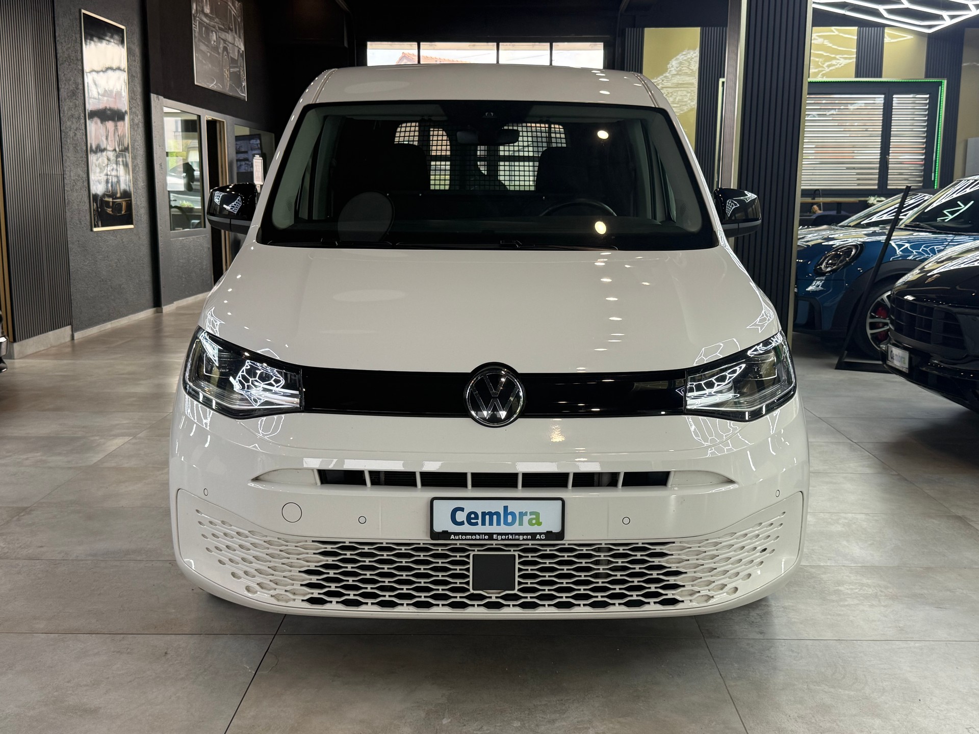 VW Caddy Cargo 2.0TDI DSG-image-1