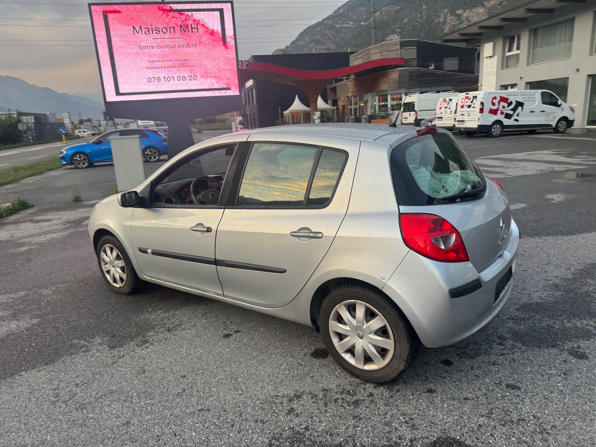 RENAULT Clio 1.6 16V Exception-image-2