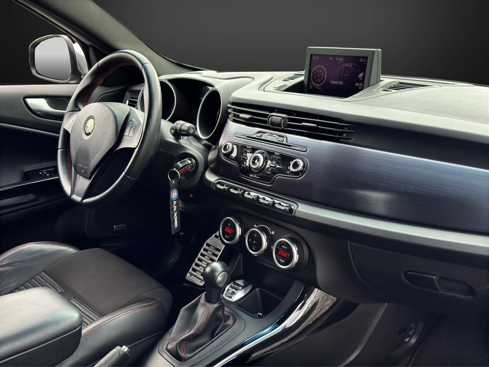 ALFA ROMEO Giulietta 1.4 MultiAir Distinctive TCT-image-9